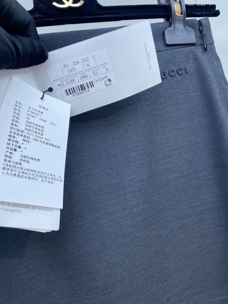 Gucci Gucci Gray Suit Skirt for Work-2506 Size 35" - 5 Thumbnail