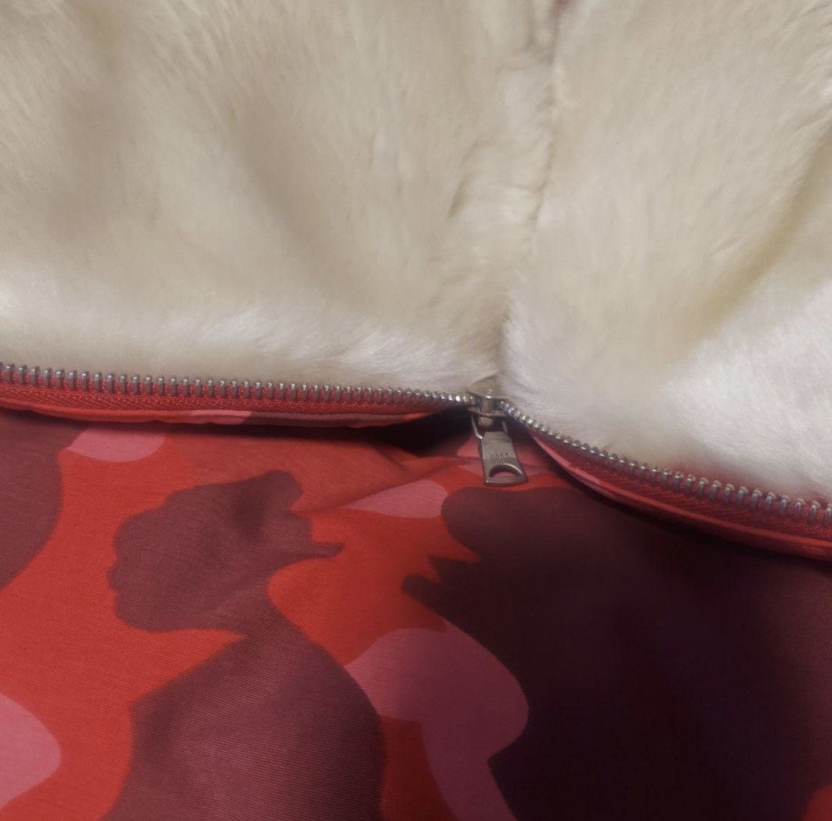 Bape RARE OG 2006 A BATHING APE RED CAMO JACKET Size US L / EU 52-54 / 3 - 11 Thumbnail