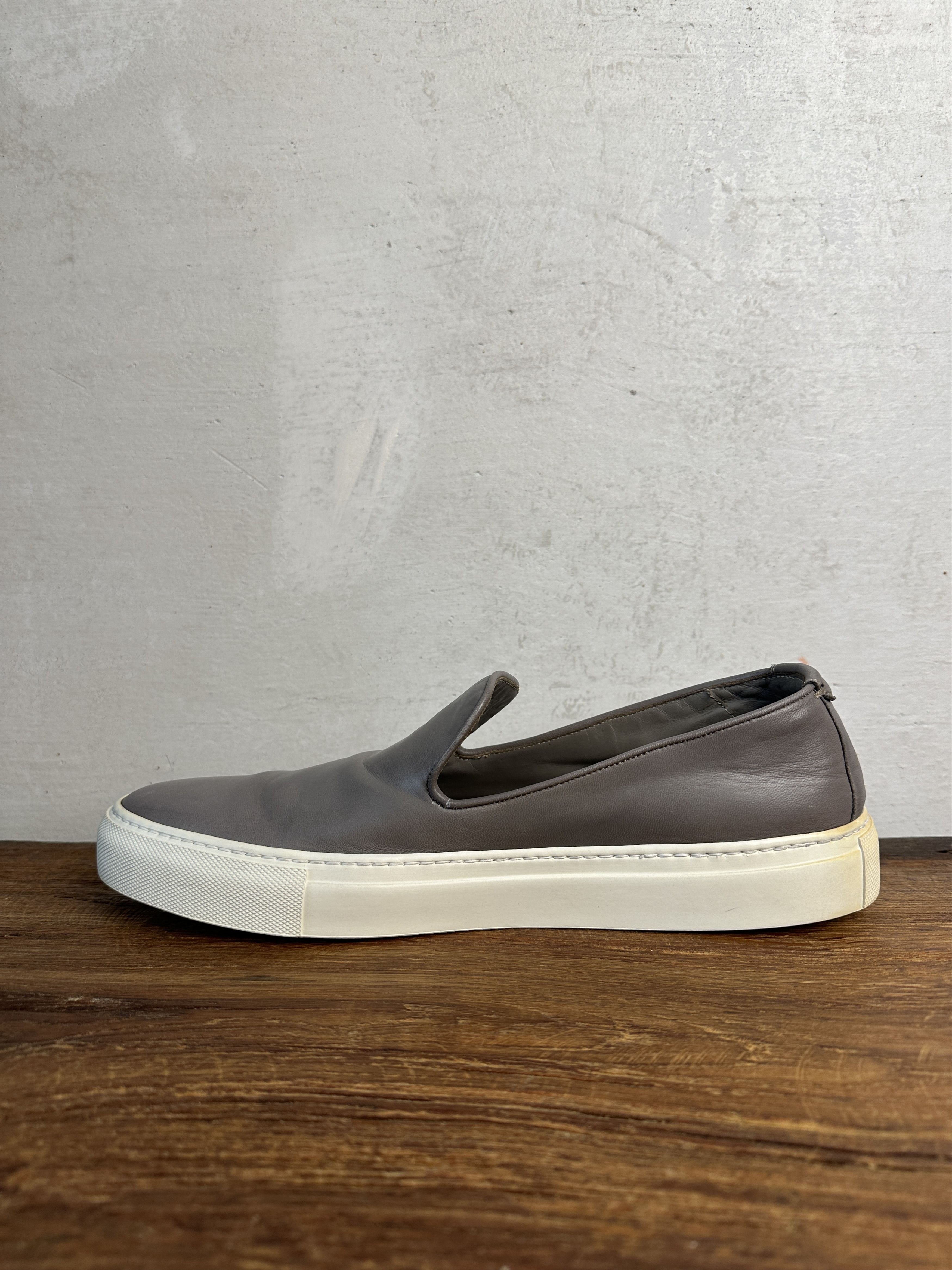 Saint Laurent Paris Yves Saint Laurent Leather Slip Ons Size US 10.5 / EU 43-44 - 3 Thumbnail