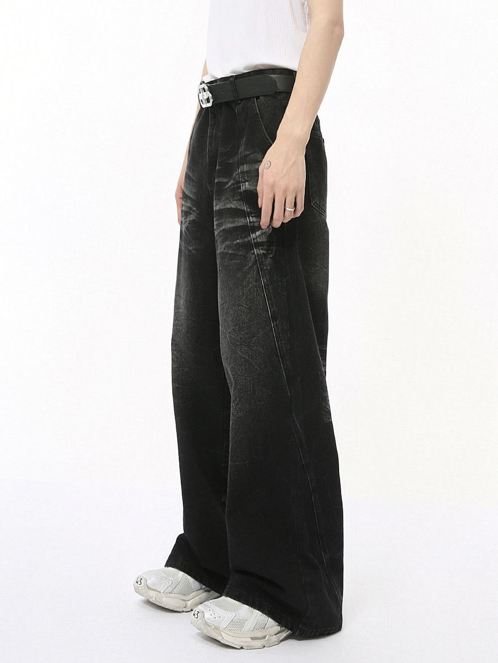 Vintage American retro trendy washed whiskered wide-leg jeans Size US 32 / EU 48 - 4 Thumbnail