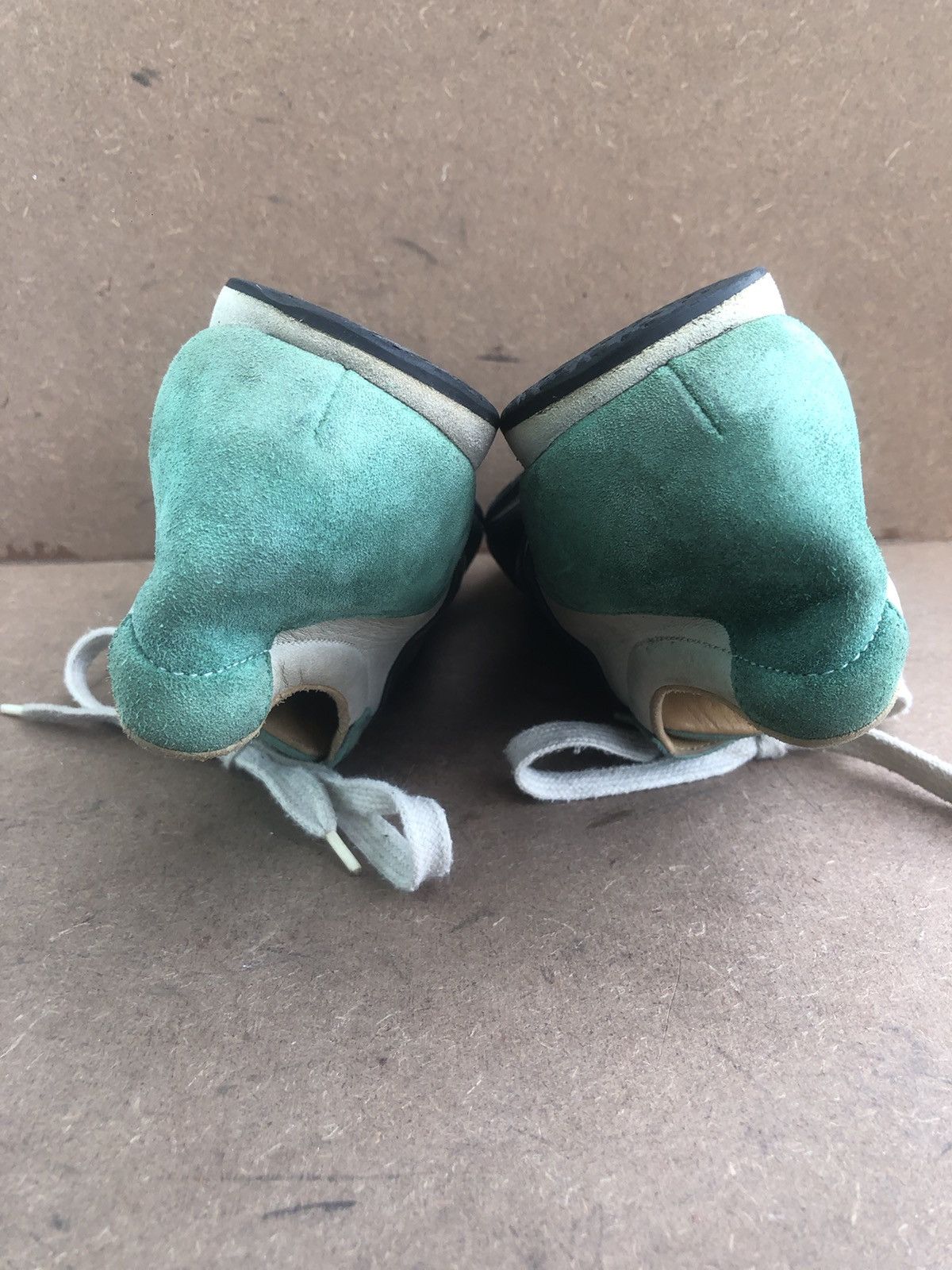 Hermes Hermes Green & White Leather SneakersSize 39 Size US 9 / IT 39 - 9 Thumbnail