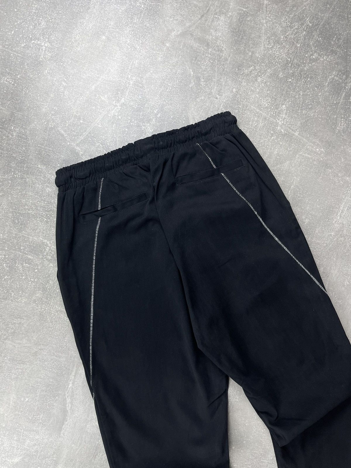 Other Avant Garde Black Technical Jogger Pants Drawstring Cropped Size US 32 / EU 48 - 8 Thumbnail