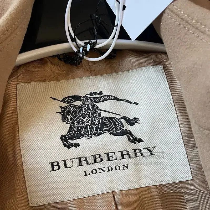 Burberry Burberry Khaki Cotton Women's Trench Coat. Size L / US 10 / IT 46 - 3 Thumbnail