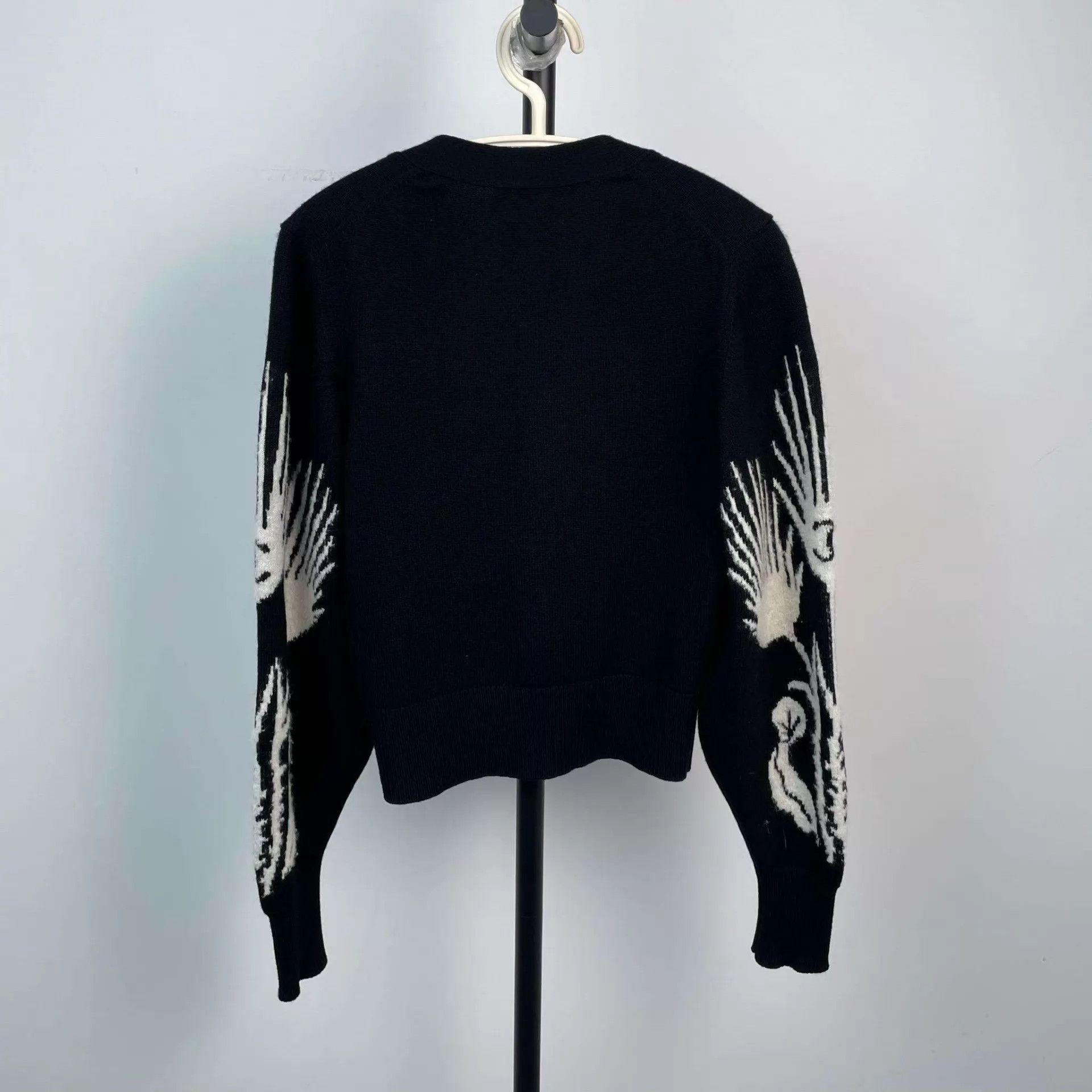 Chanel Chanel Women's 97 New Black & White 36 Jacket Size XS / US 0-2 / IT 36-38 - 2 Thumbnail