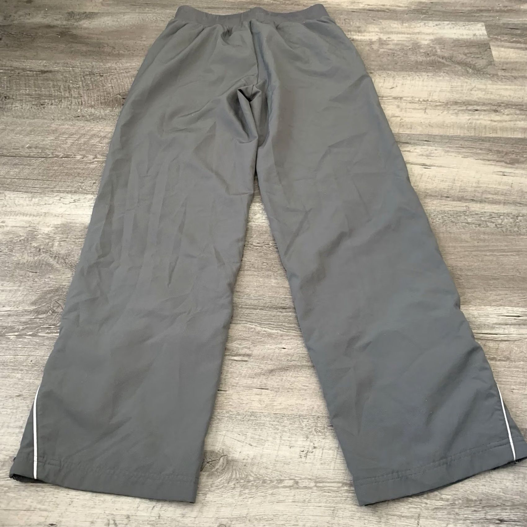 Under Armour Under Armour All Season Gear Woven Pants Women Small Gray Loose Fit Team Pregame Size 28" / US 6 / IT 42 - 3 Thumbnail