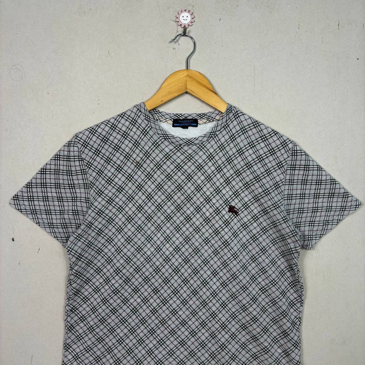 Burberry Vtg Burberry Blue Label All-Over Nova Check T-Shirt Size M Size M / US 6-8 / IT 42-44 - 3 Thumbnail