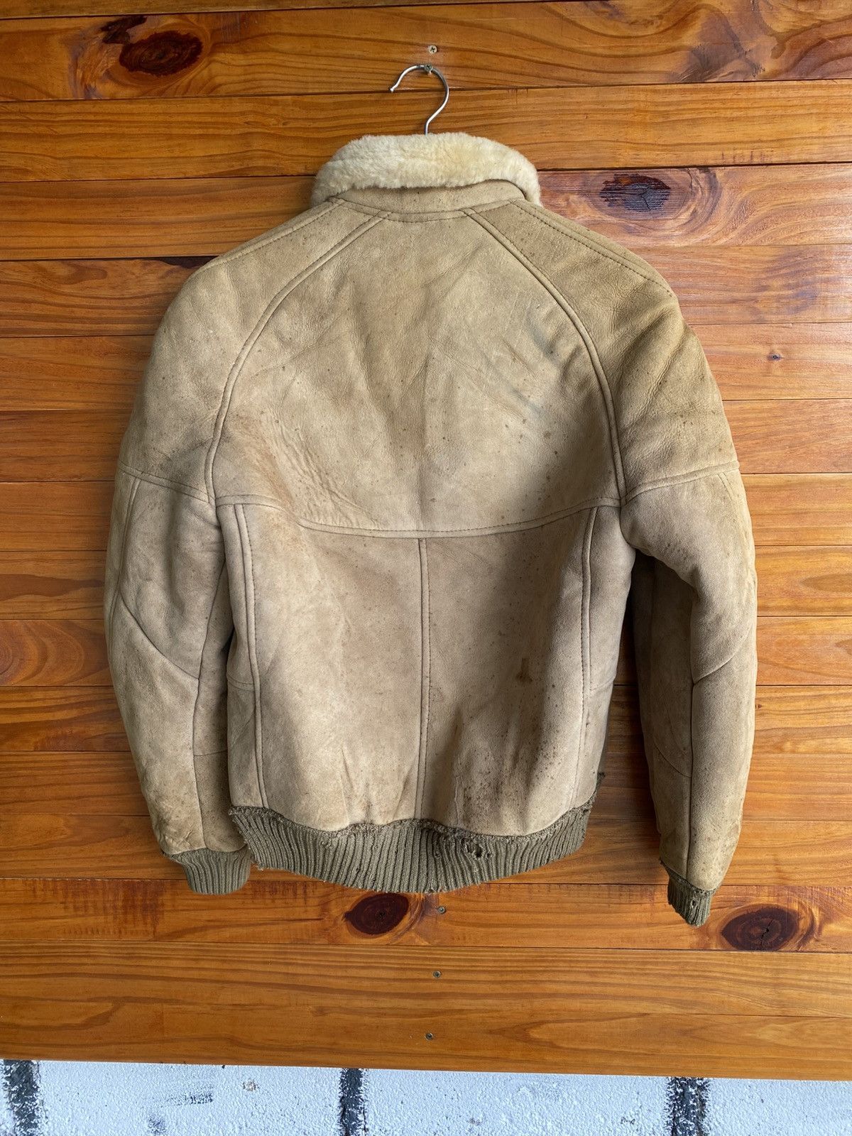 Vintage Vintage New Zealand Made Sheepskin Leather Shearling Flight Size US S / EU 44-46 / 1 - 16 Thumbnail