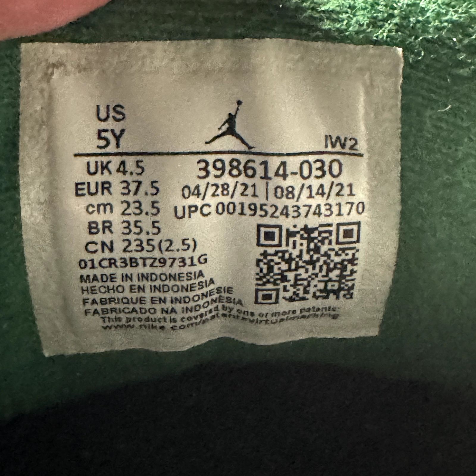 Jordan Brand × Nike Size 5 - Nike Air Jordan 3 Retro GS Pine Green 2021 Shoes Size US 5 / EU 37 - 7 Thumbnail