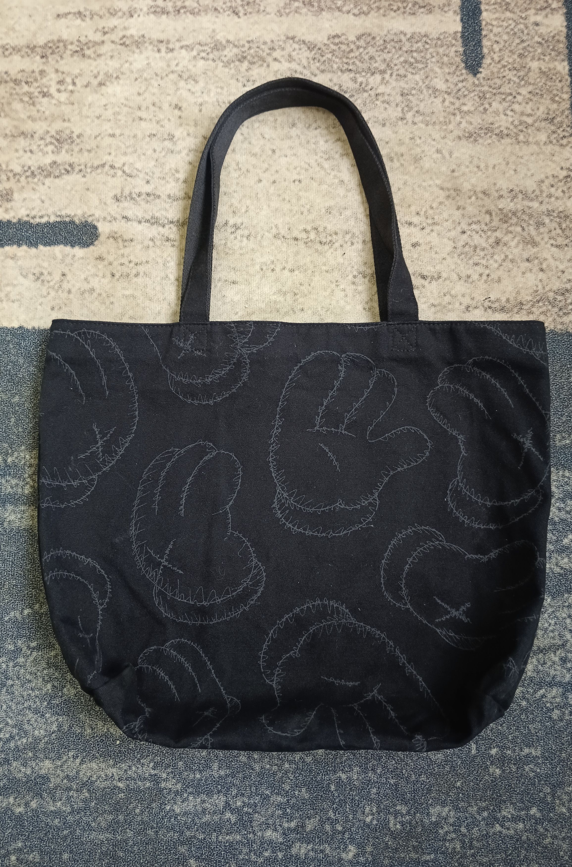 Kaws KAWS UNIQLO FULLPRINT Size ONE SIZE - 1 Thumbnail