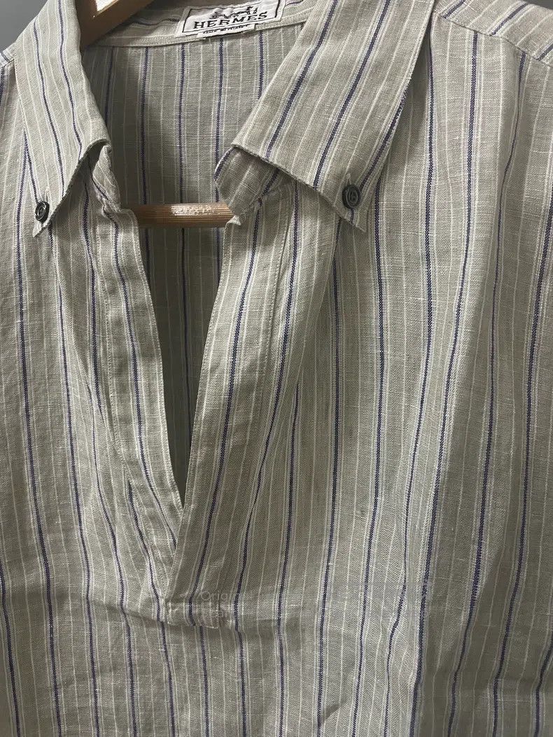 Hermes Hermes size 42 Short Sleeve Cardigan/Shirt (Front Non-butto Size US XS / EU 42 / 0 - 4 Thumbnail