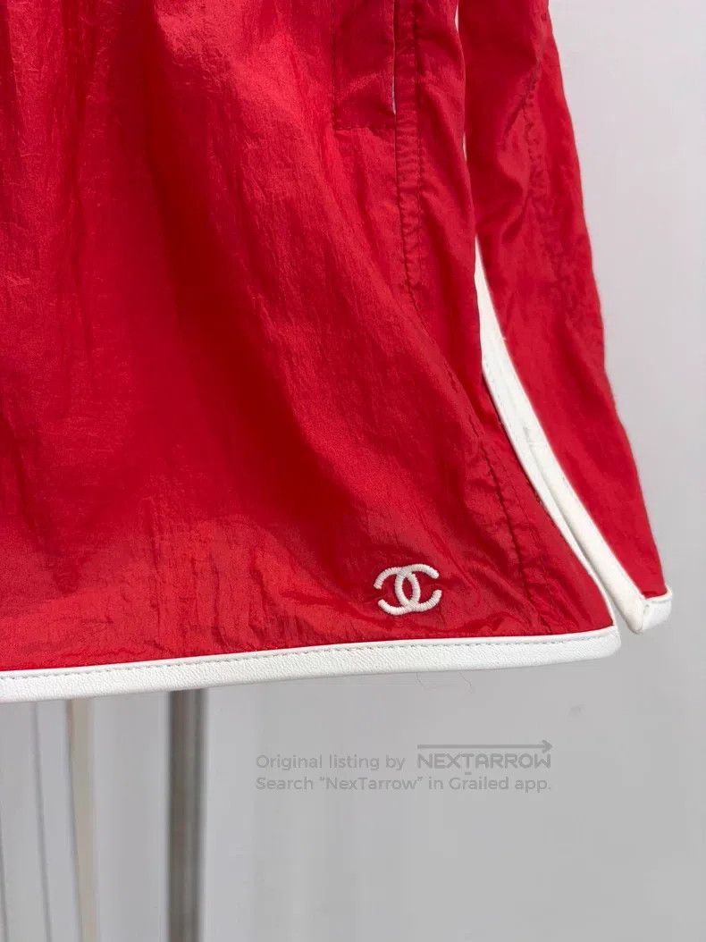 Chanel Chanel Beach red white-rimmed shorts Size 25" / US 0 / IT 36 - 4 Thumbnail