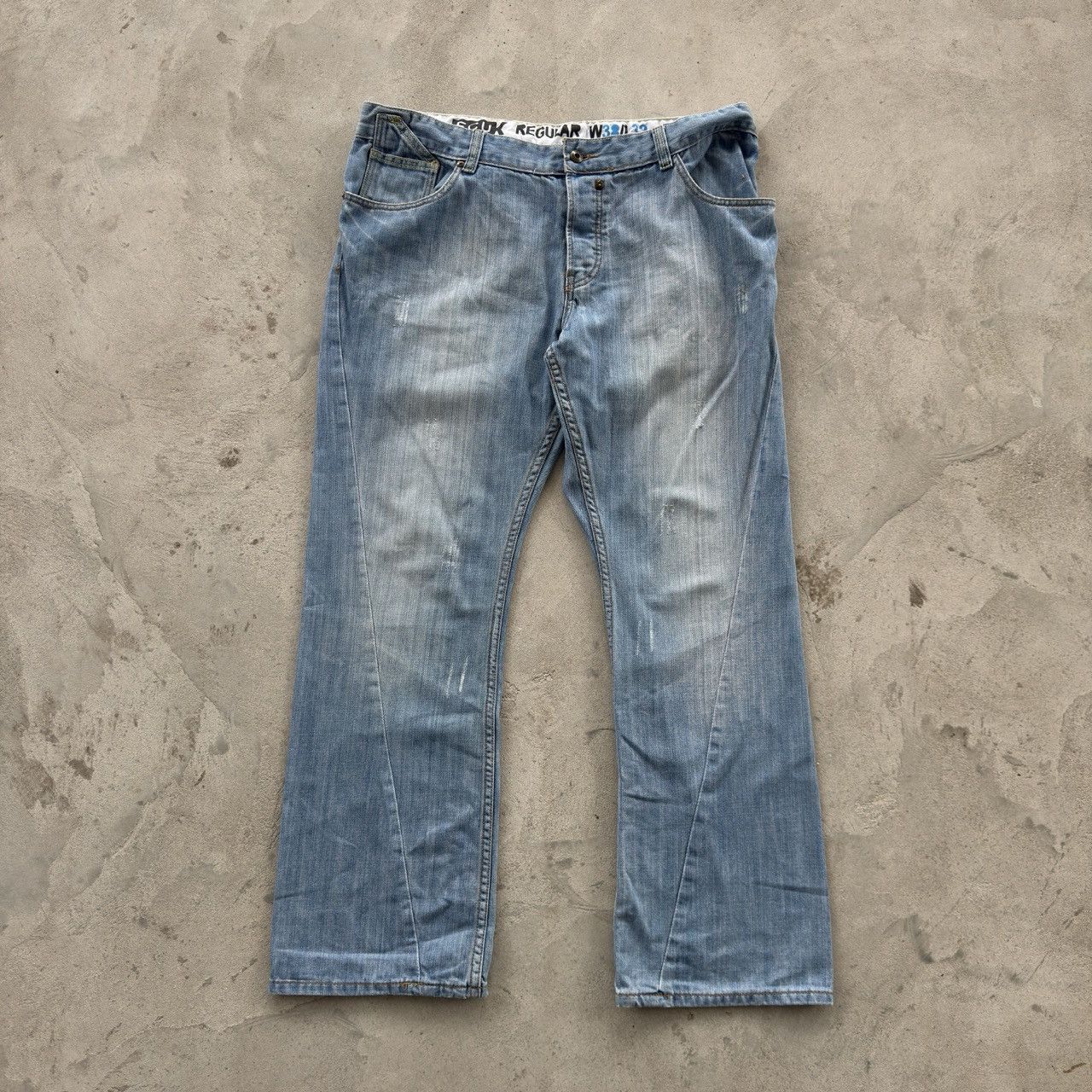 FCUK Vintage FCUK French Connection Cinch Back Denim Jeans 38x32 Size US 38 / EU 54 - 2 Thumbnail