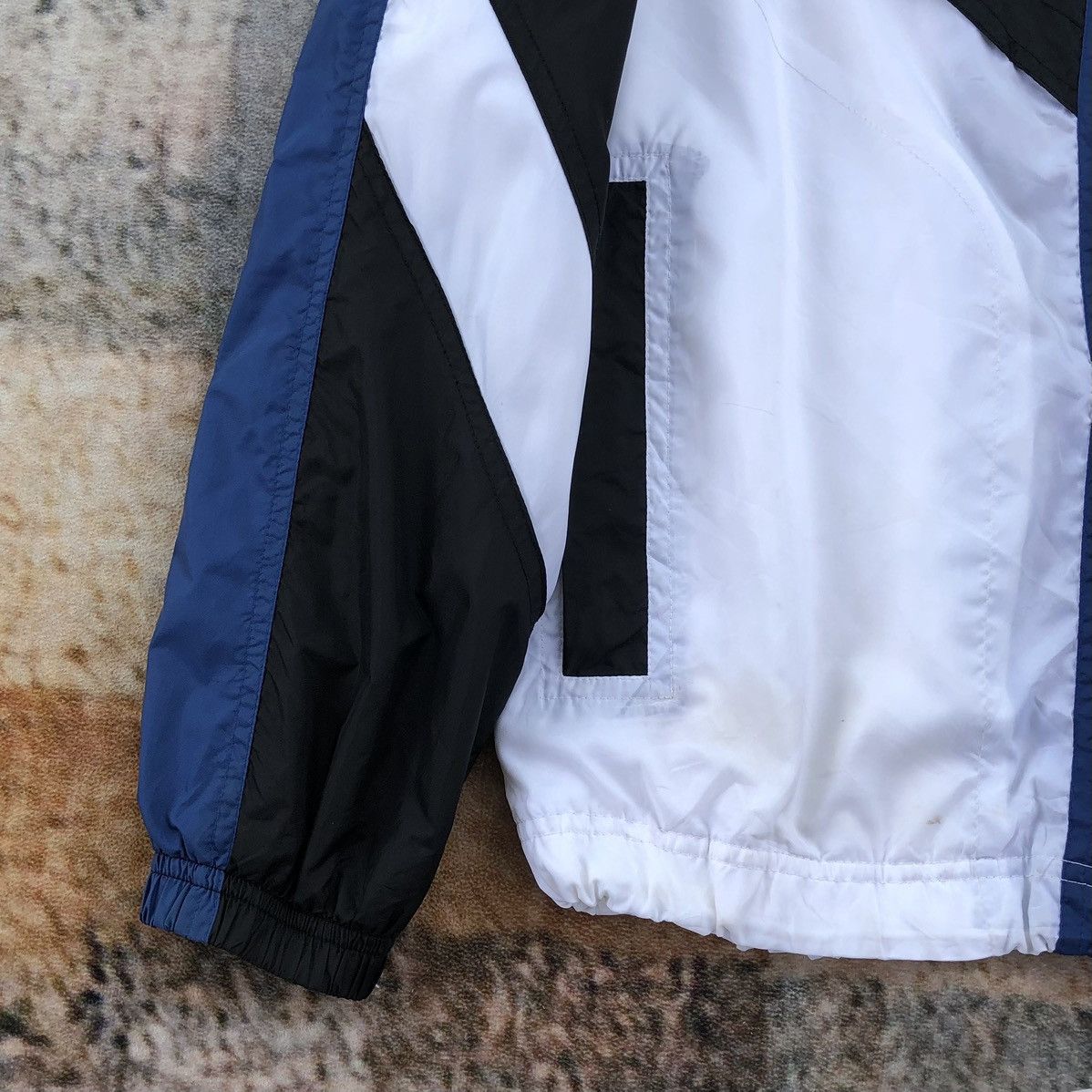 Nike Vintage 90s NIKE Swoosh Windbreaker Women Jacket Size M / US 6-8 / IT 42-44 - 11 Thumbnail
