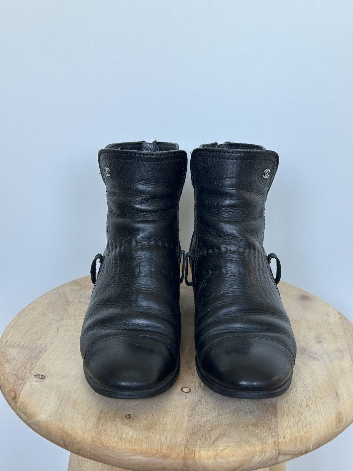 Chanel Chanel Black Leather Ankle Boots CC Logo Size 36 Size US 5 / IT 35 - 3 Thumbnail