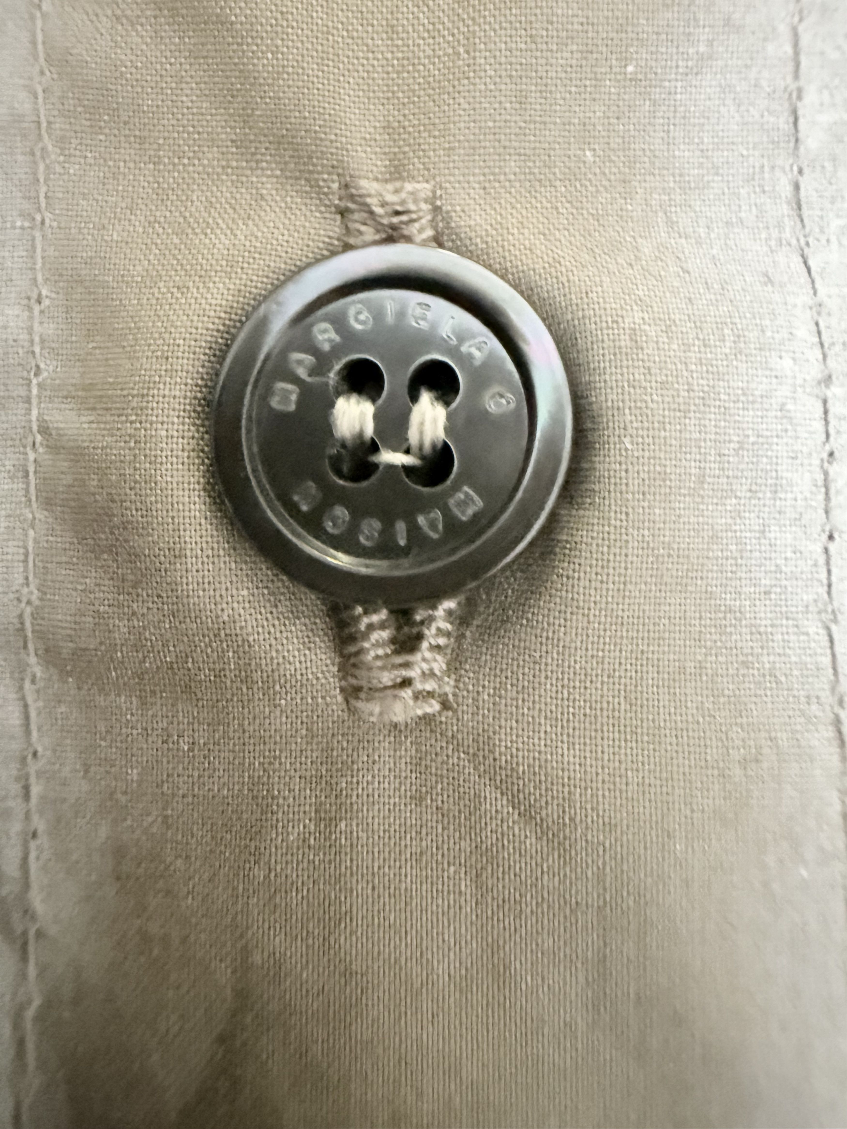 Maison Margiela BNWT Margiela contrasting-trim poplin shirt Size US M / EU 48-50 / 2 - 16 Thumbnail