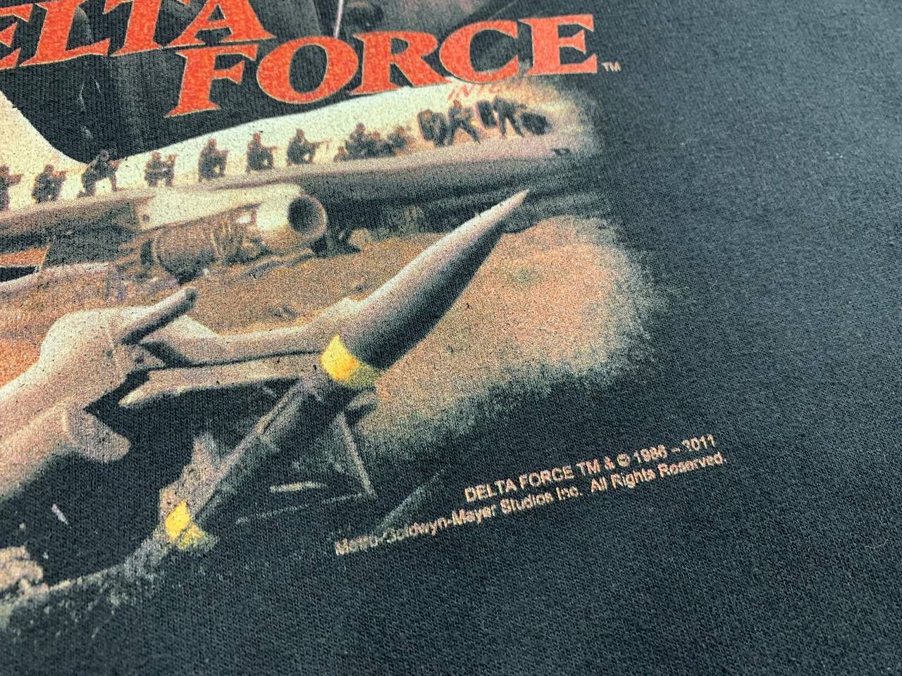 Vintage Mens vintage sweatshirt The Delta Force 1986-2011 Size XL Size US XL / EU 56 / 4 - 4 Thumbnail