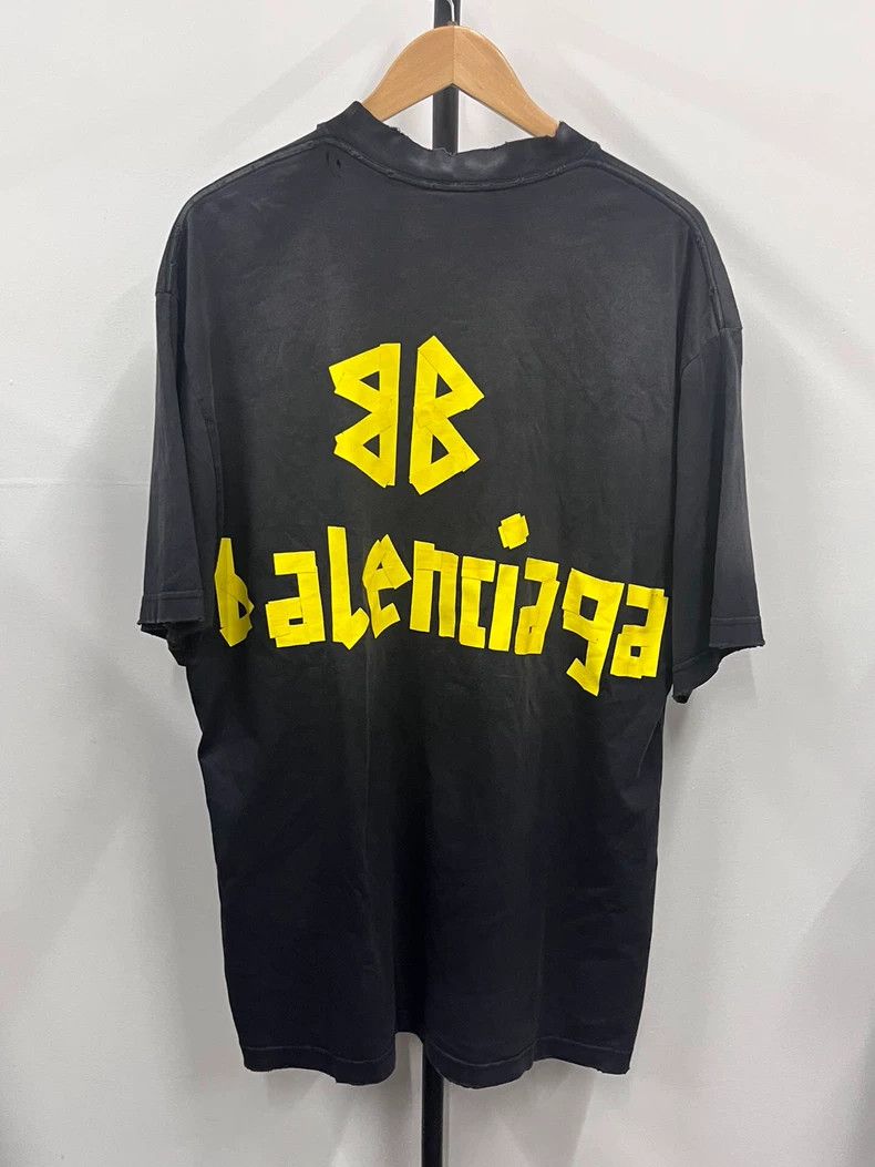 Balenciaga Balenciaga SS24 Taped monogrammed Logo printed Jersey crewn Size US S / EU 44-46 / 1 - 2 Thumbnail
