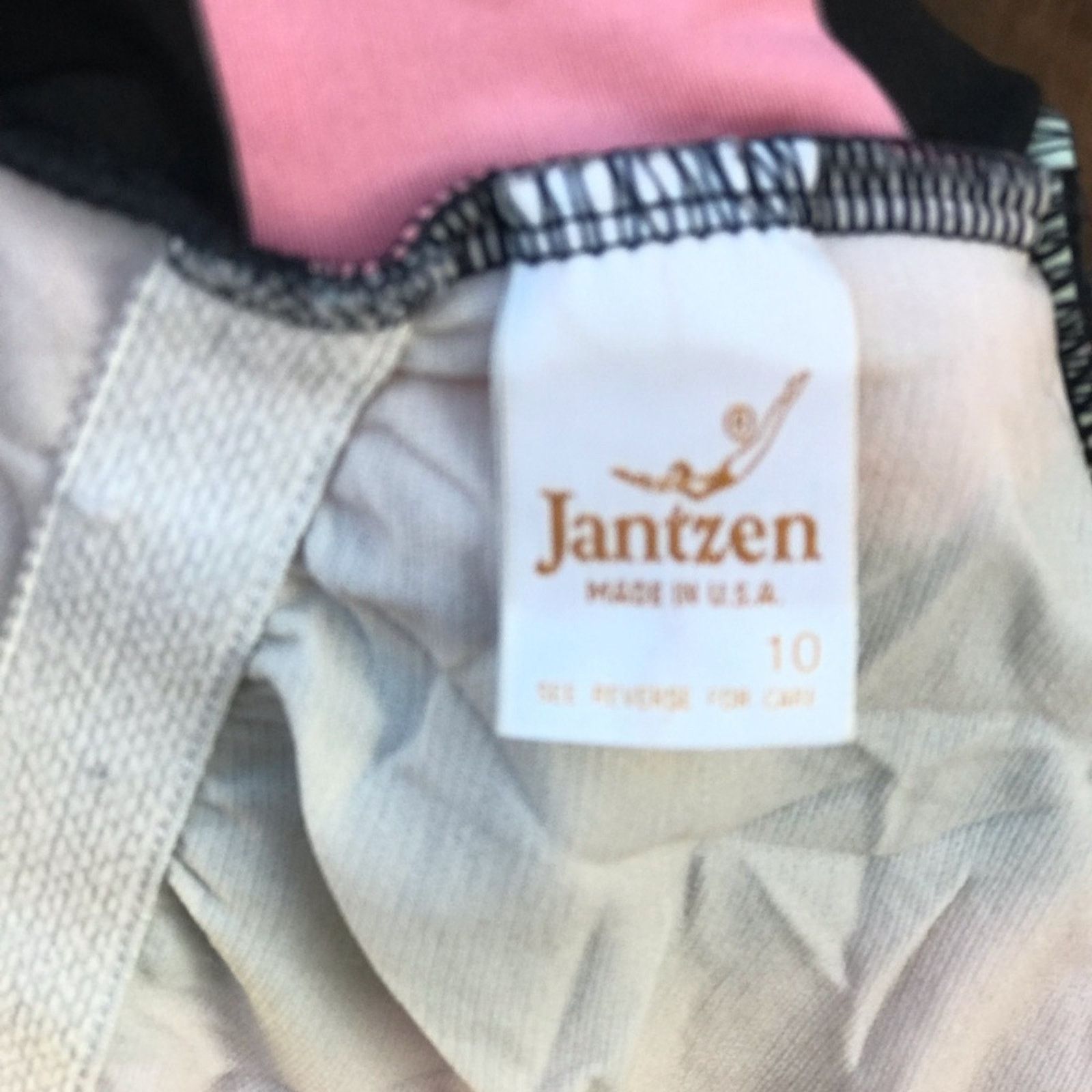 Jantzen Vintage Jantzen Black and Pink V-Neck One Pc Swimsuit sz 10 Size ONE SIZE - 7 Thumbnail