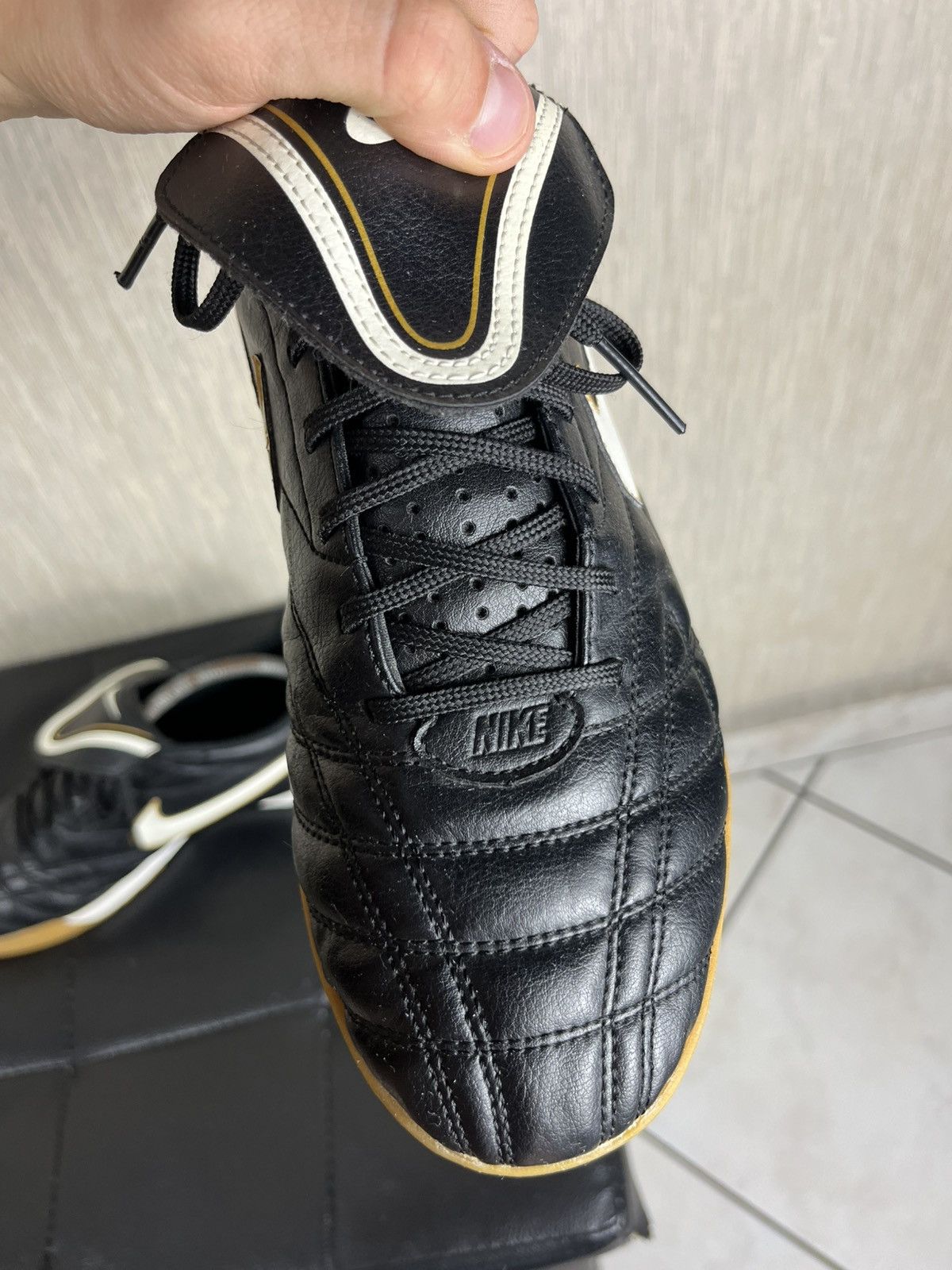 Nike × Vintage Vintage Nike Tiempo y2k soccer shoes Ronaldinho bloke core Size US 9.5 / EU 42-43 - 19 Thumbnail