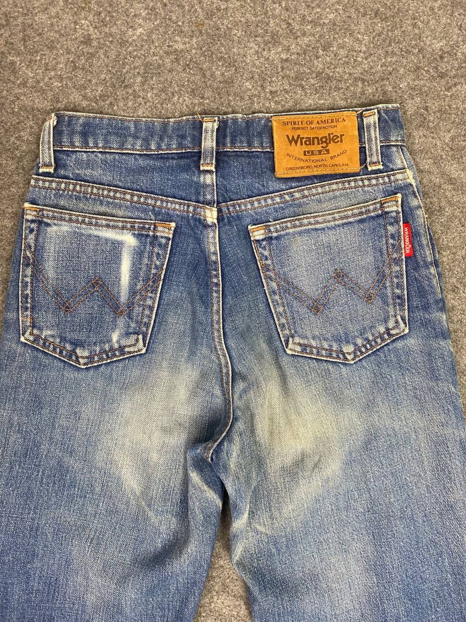 Wrangler vintage wrangler slightly distressed denim nice design Size US 28 / EU 44 - 3 Thumbnail