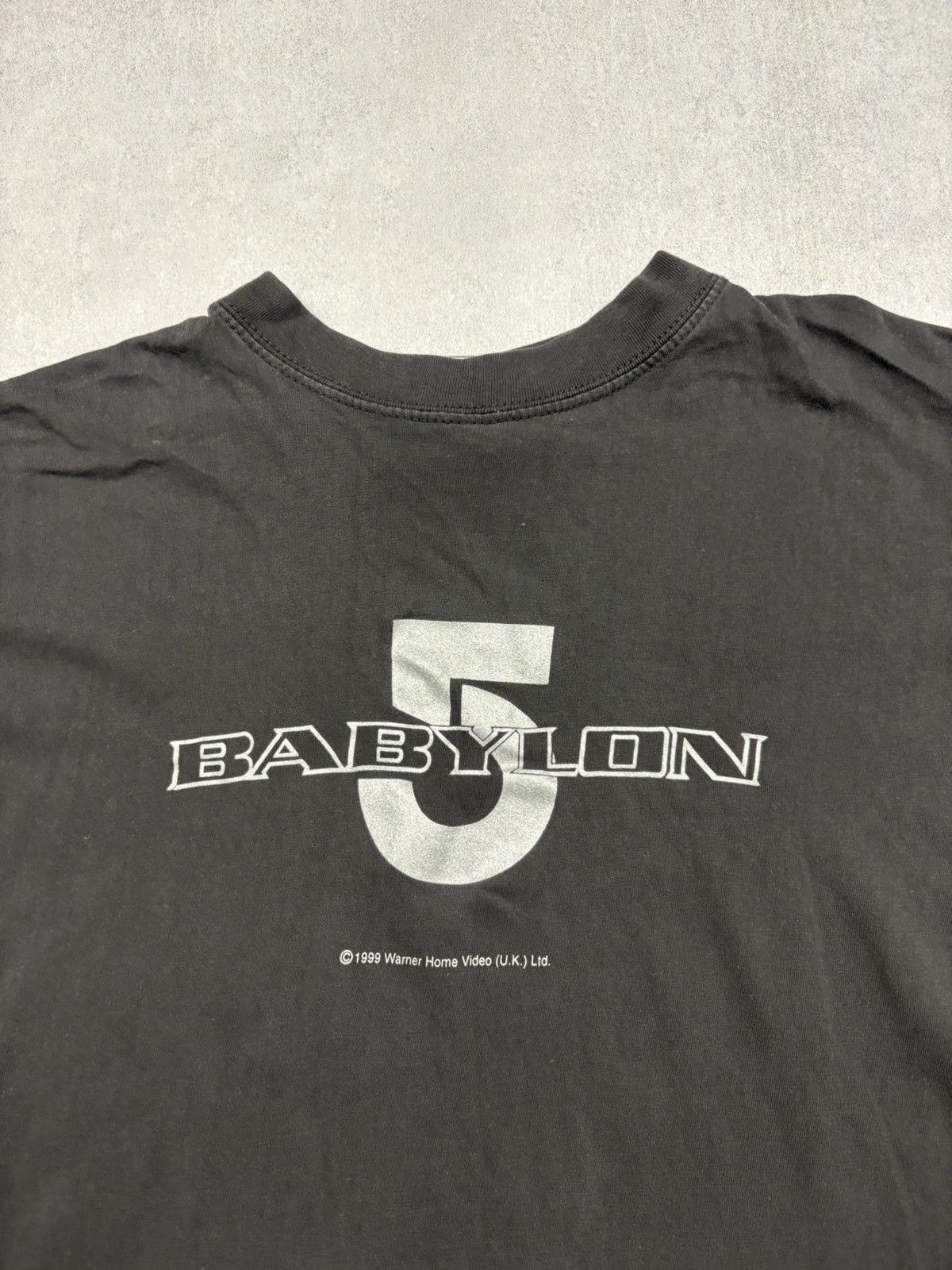 Vintage Vintage 1999 Babylon 5 Warner Home Video T-Shirt Black L 90s Size US L / EU 52-54 / 3 - 5 Thumbnail
