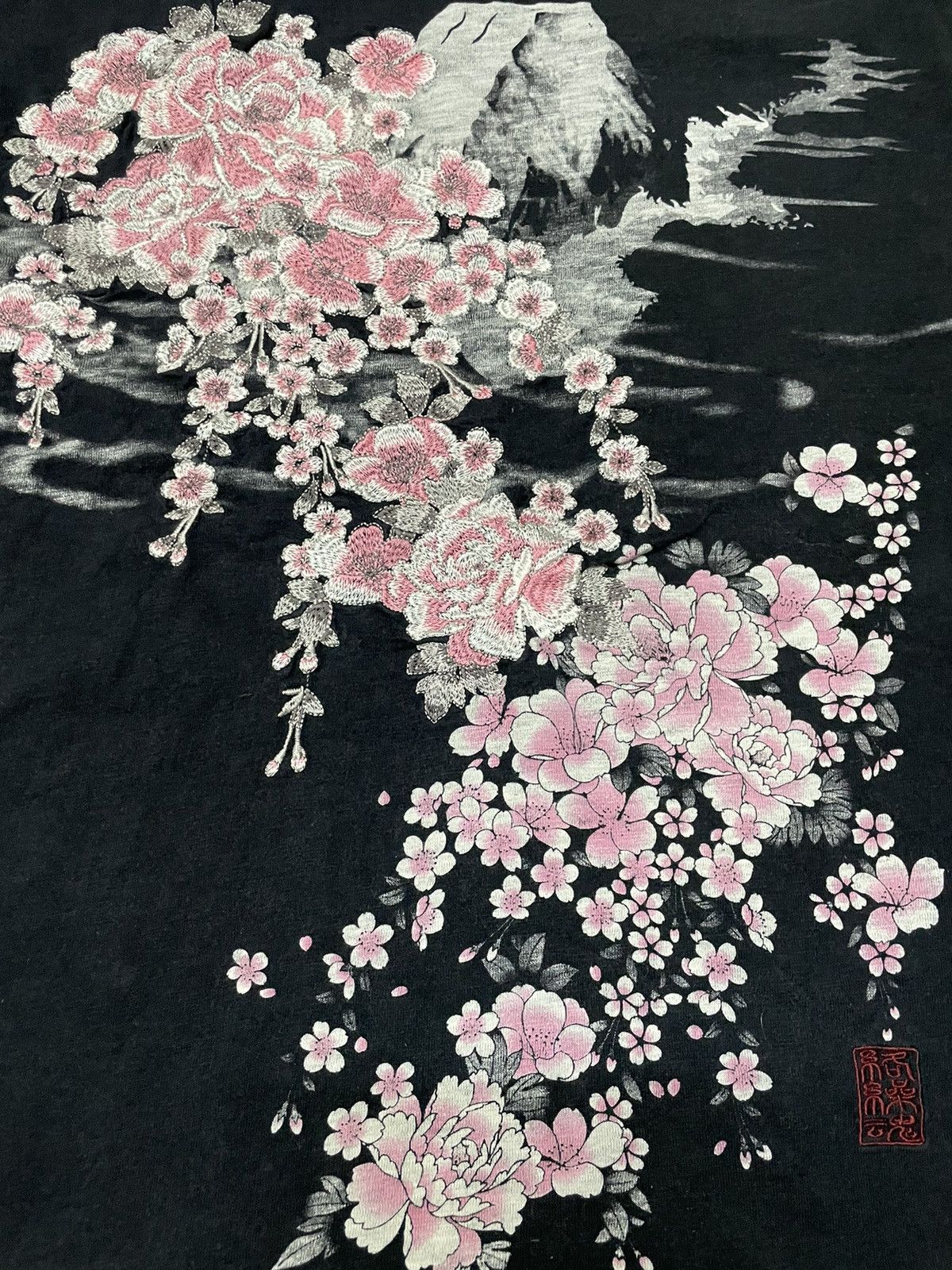 Japanese Brand Vintage Japanese Brand Karakuri Tamashii Sukajan Tee Shirt Size US L / EU 52-54 / 3 - 8 Thumbnail