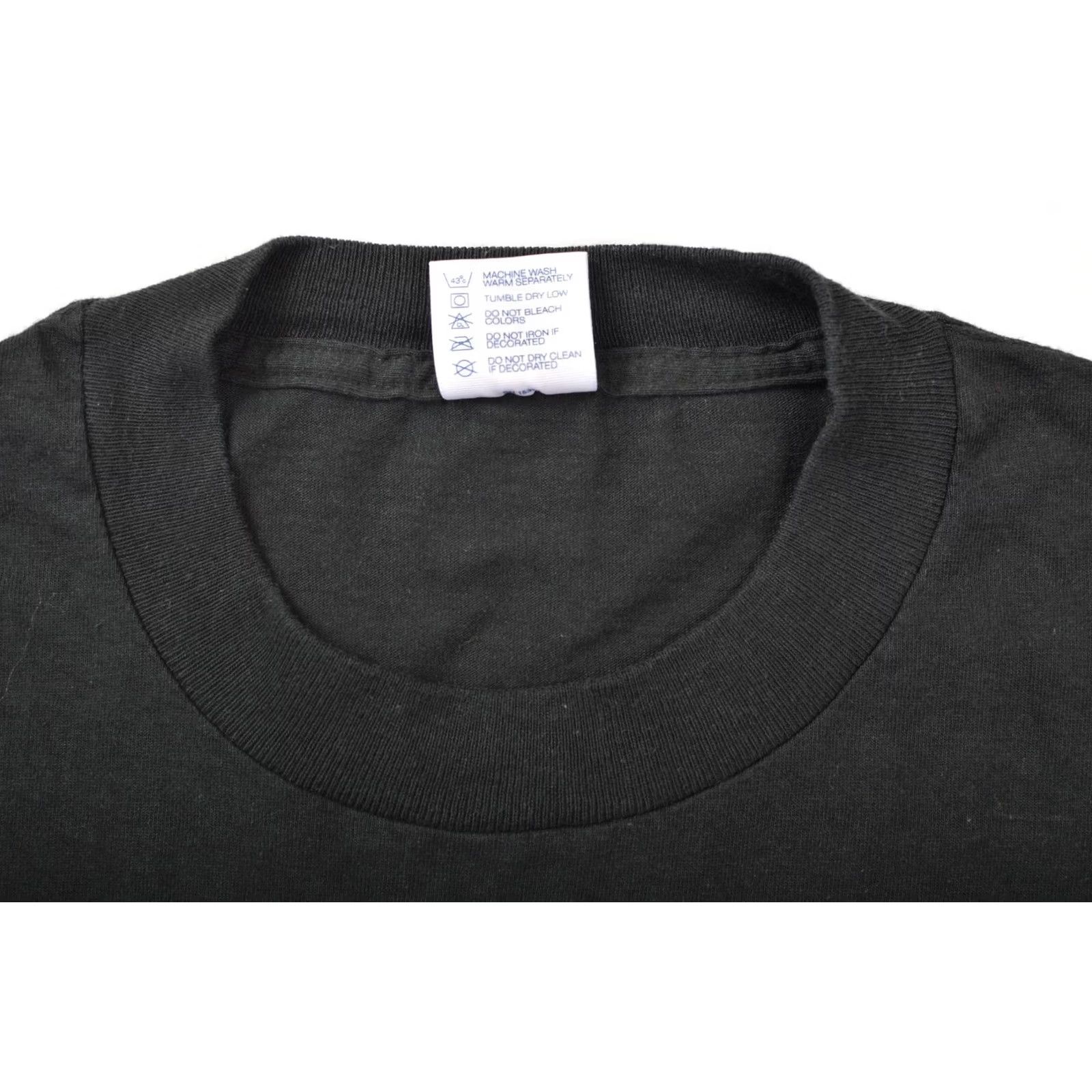 Delta Delta Victor Victoria Movie 1982 Turner Entmnt Vintage 2000s T-Shirt Tee Size L Black Mens Shirt Vintage Movie Theme M L T-Shirt Size US L / EU 52-54 / 3 - 7 Thumbnail
