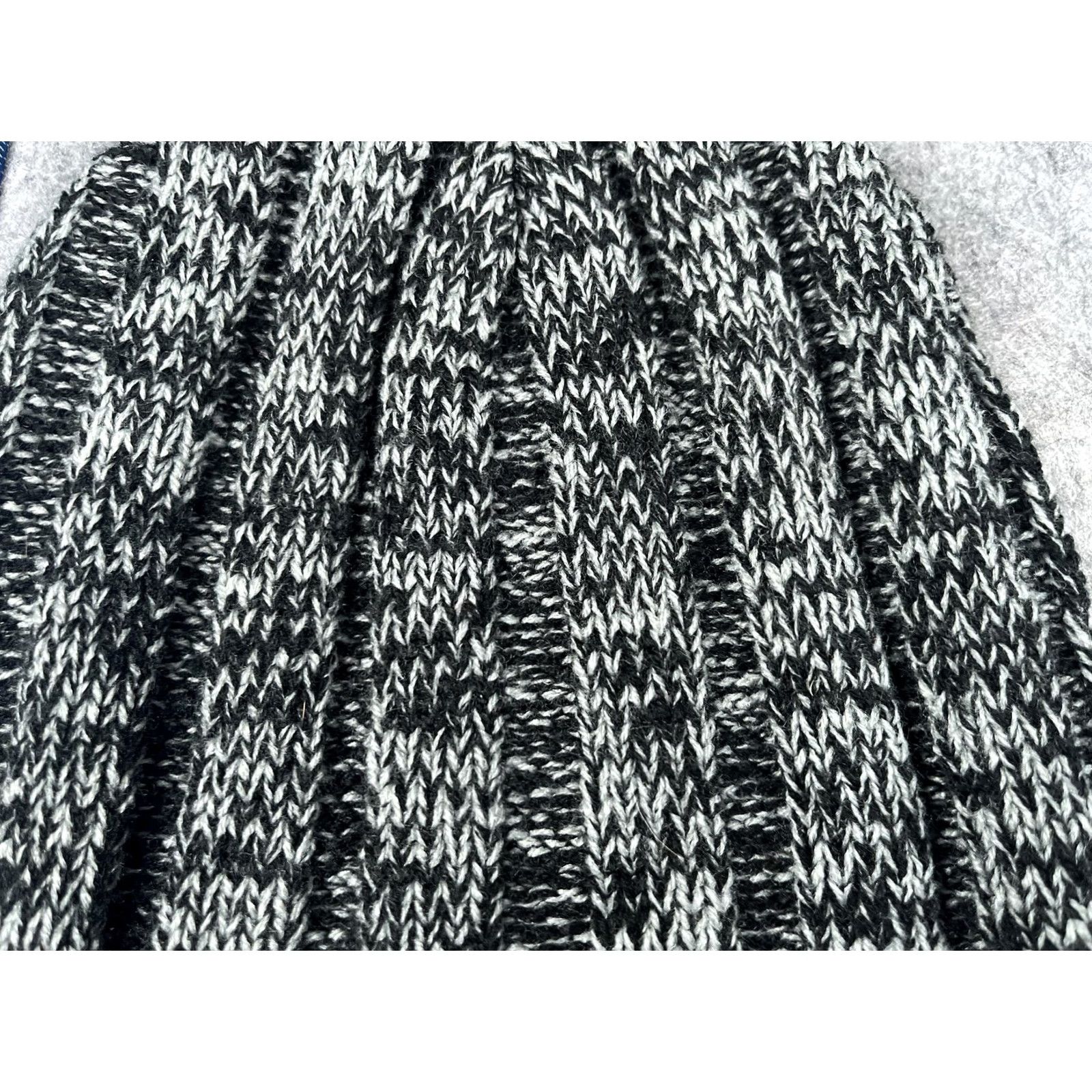 Vintage HitWear Hat Beanie Mens One Size Black Gray Striped Knit Echosmith Music Winter Size ONE SIZE - 3 Thumbnail