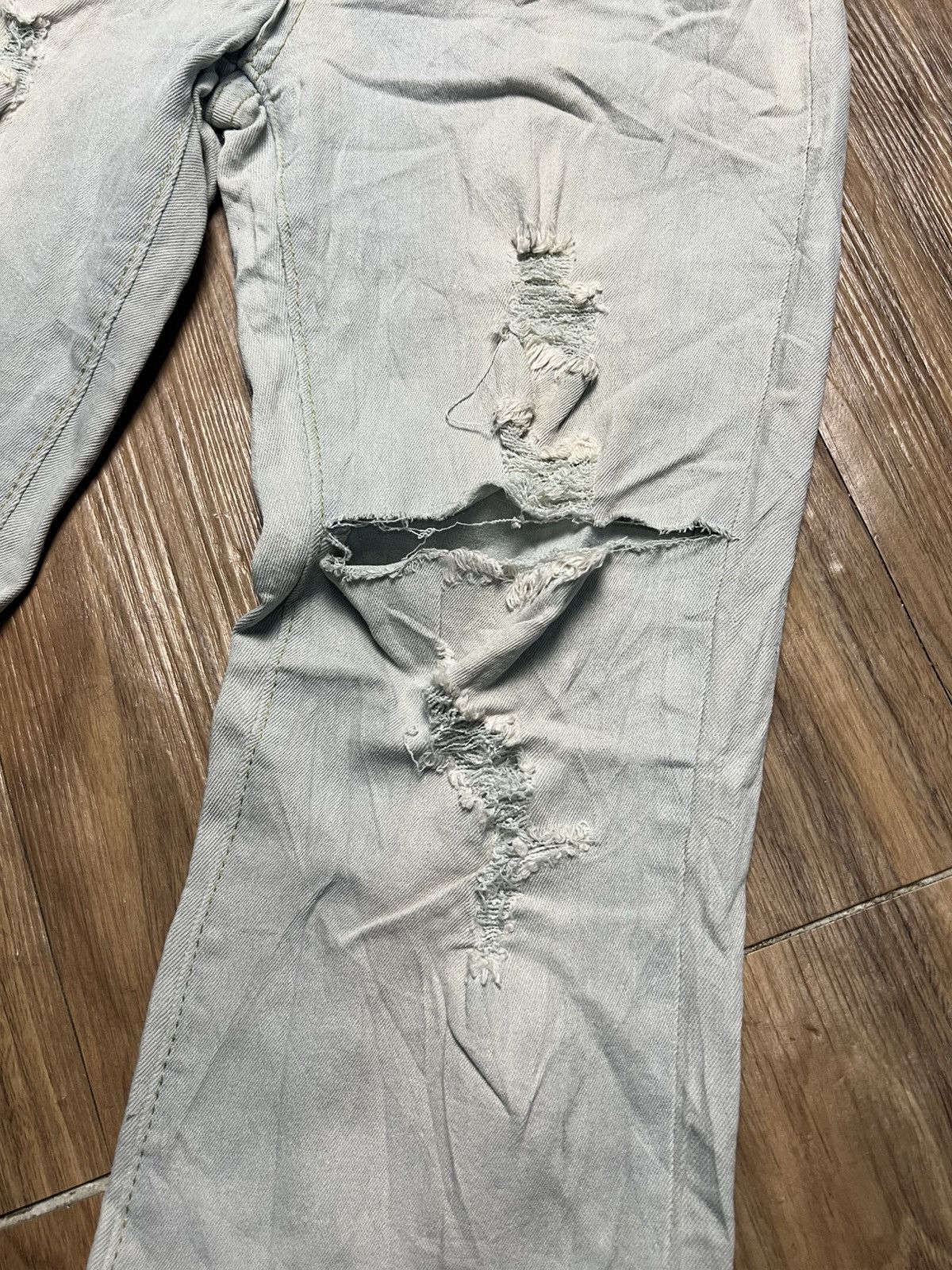 Beauty Beast Groovy Distressed Light Wash Bell Bottom Flare Jeans (41) Size 26" / US 2 / IT 38 - 6 Thumbnail