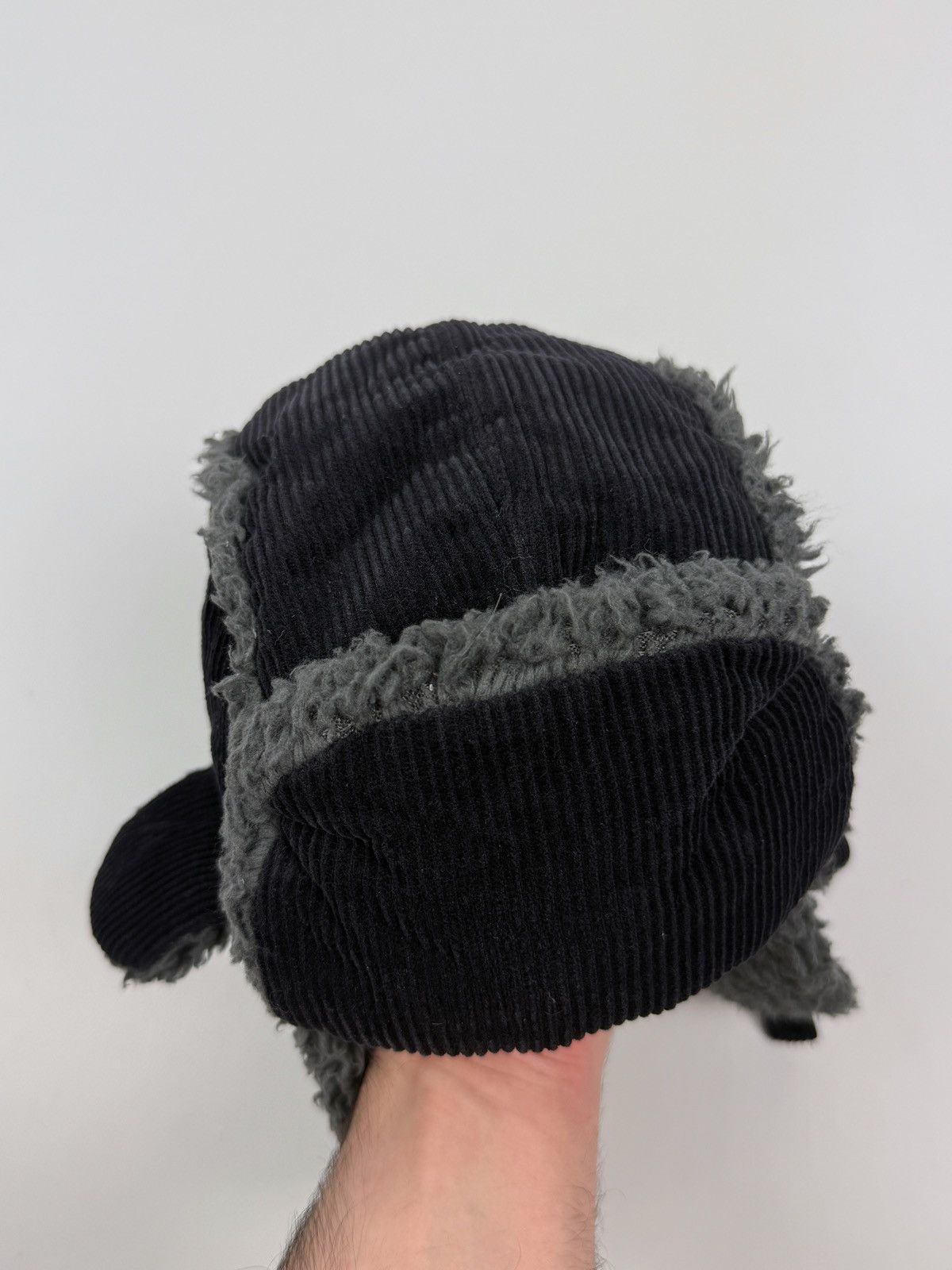 Quiksilver Quiksilver Black Corduroy Faux Fur Ushanka Trapper Hat Size ONE SIZE - 6 Thumbnail
