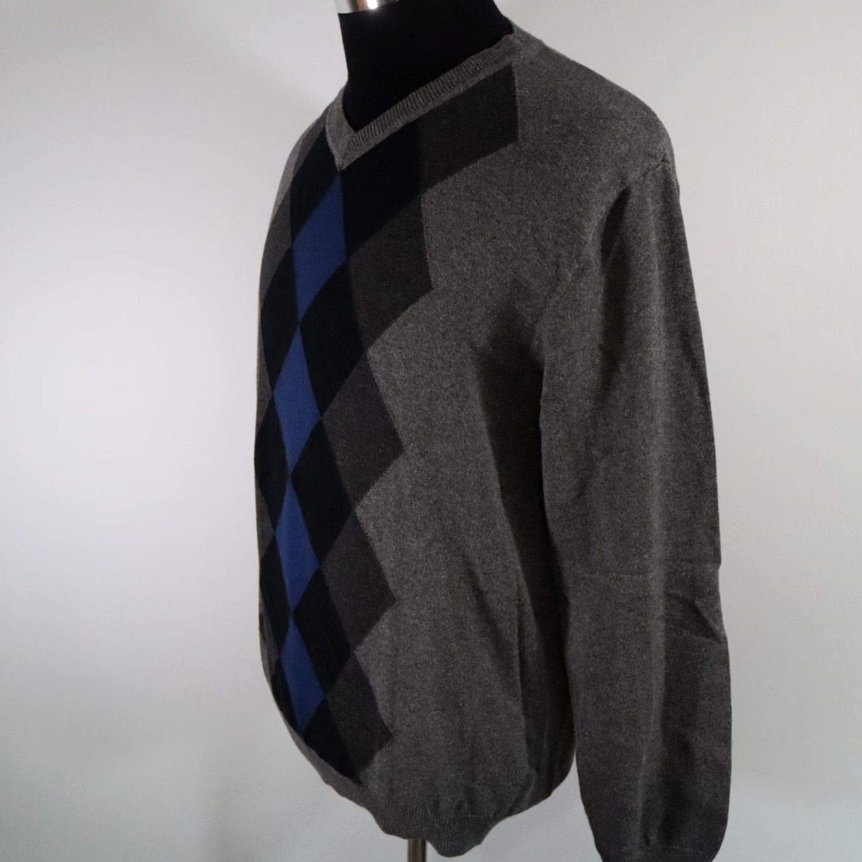 Vintage Axcess Sweater Mens Medium Gray Knit V-Neck Pullover Argyle Diamond Long Sleeve Size US M / EU 48-50 / 2 - 6 Thumbnail