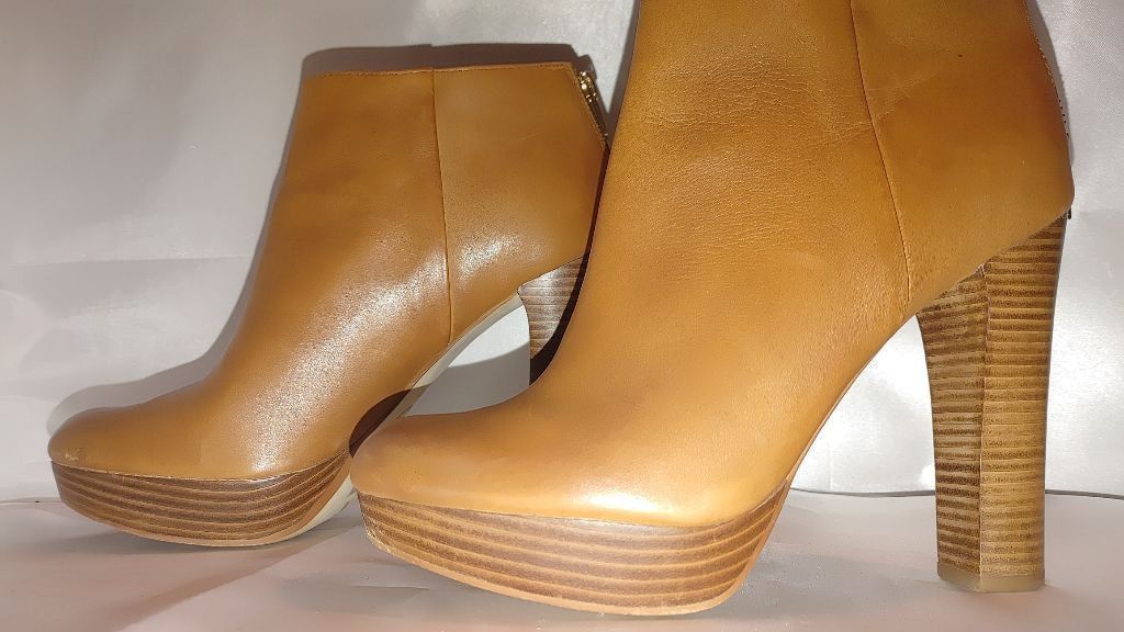 Michael Kors Michael Kors Lesley Leather Platform Ankle Boots Size 10M Size US 10 / IT 40 - 3 Thumbnail