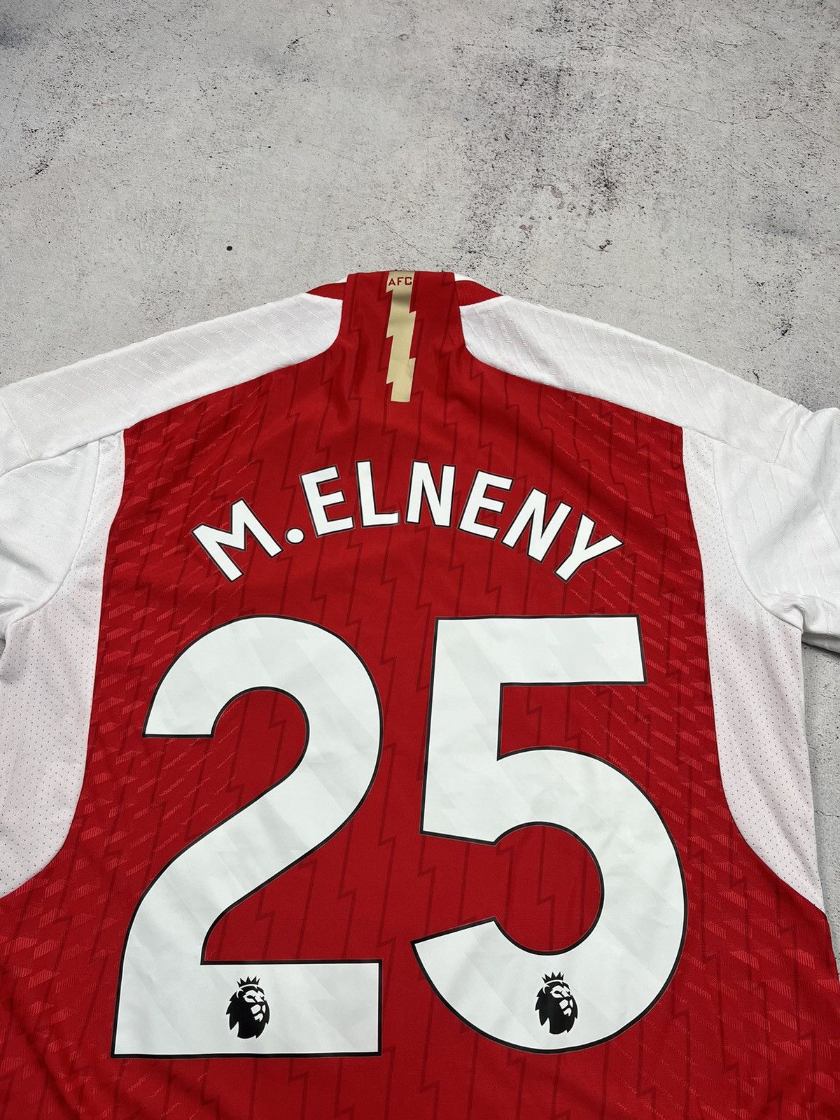 Adidas Adidas Arsenal 2023/24 Soccer Jersey #25 M.Elneny Match Worn Size US M / EU 48-50 / 2 - 8 Thumbnail