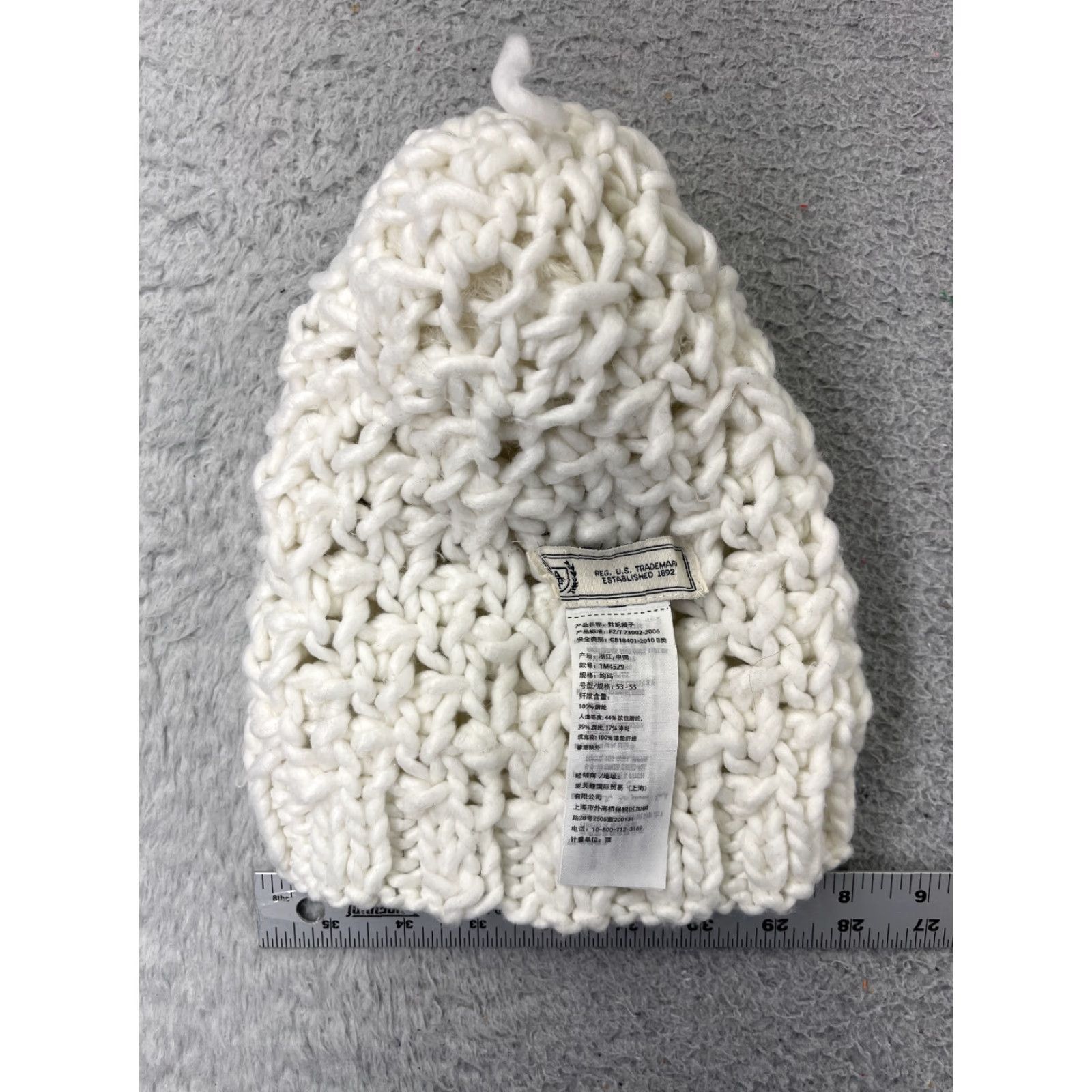 Abercrombie & Fitch Abercrombie & Fitch Beanie Toque Womens OS White Knit Acrylic Est 1892 NY Pom Beanie Womens One Size White Knit Acrylic Faux Fur Ski Theme Size ONE SIZE - 6 Thumbnail