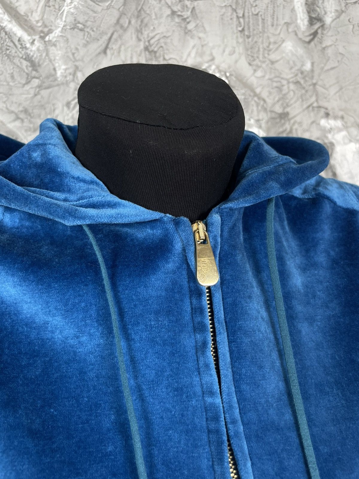 Versace Versace Rare Velour Vest Rhinestone Logo Y2K Size S / US 4 / IT 40 - 5 Thumbnail