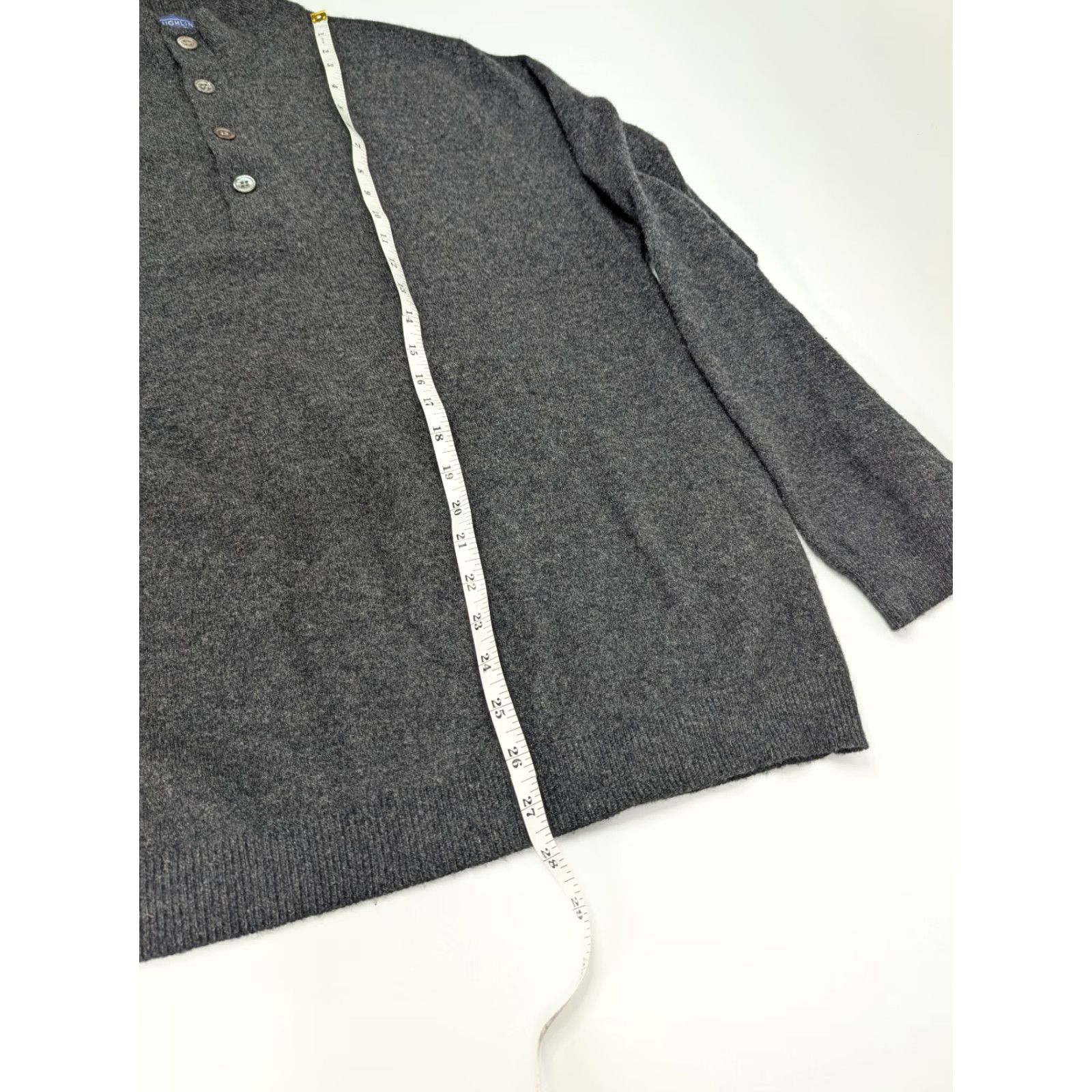 J.McLaughlin J. McLaughlin Grey Cashmere Blend 1/4 Button Pullover Mock Neck Sweater Size L Size US L / EU 52-54 / 3 - 5 Thumbnail