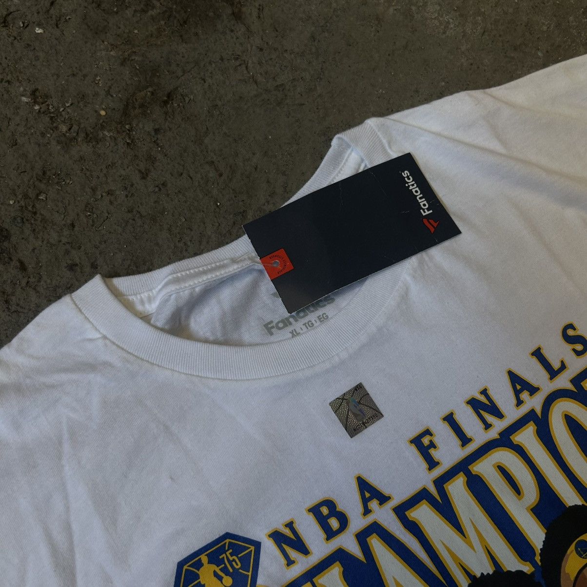 NBA Fanatics GSW 2021-2022 NBA Finals Champions Cartoon Tee Size US XL / EU 56 / 4 - 3 Thumbnail