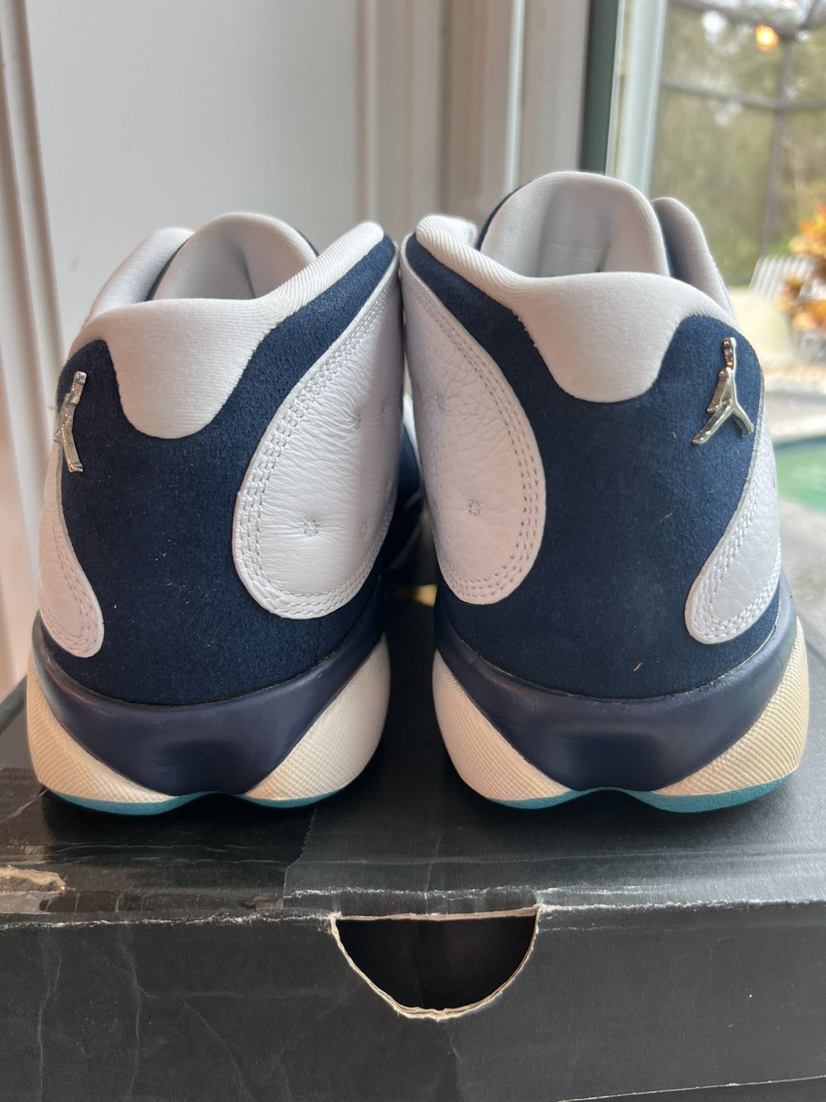 Jordan Brand Size 11 - Nike Air Jordan 13 Hornets 310810-107 DS Sneakers Size US 11 / EU 44 - 4 Thumbnail