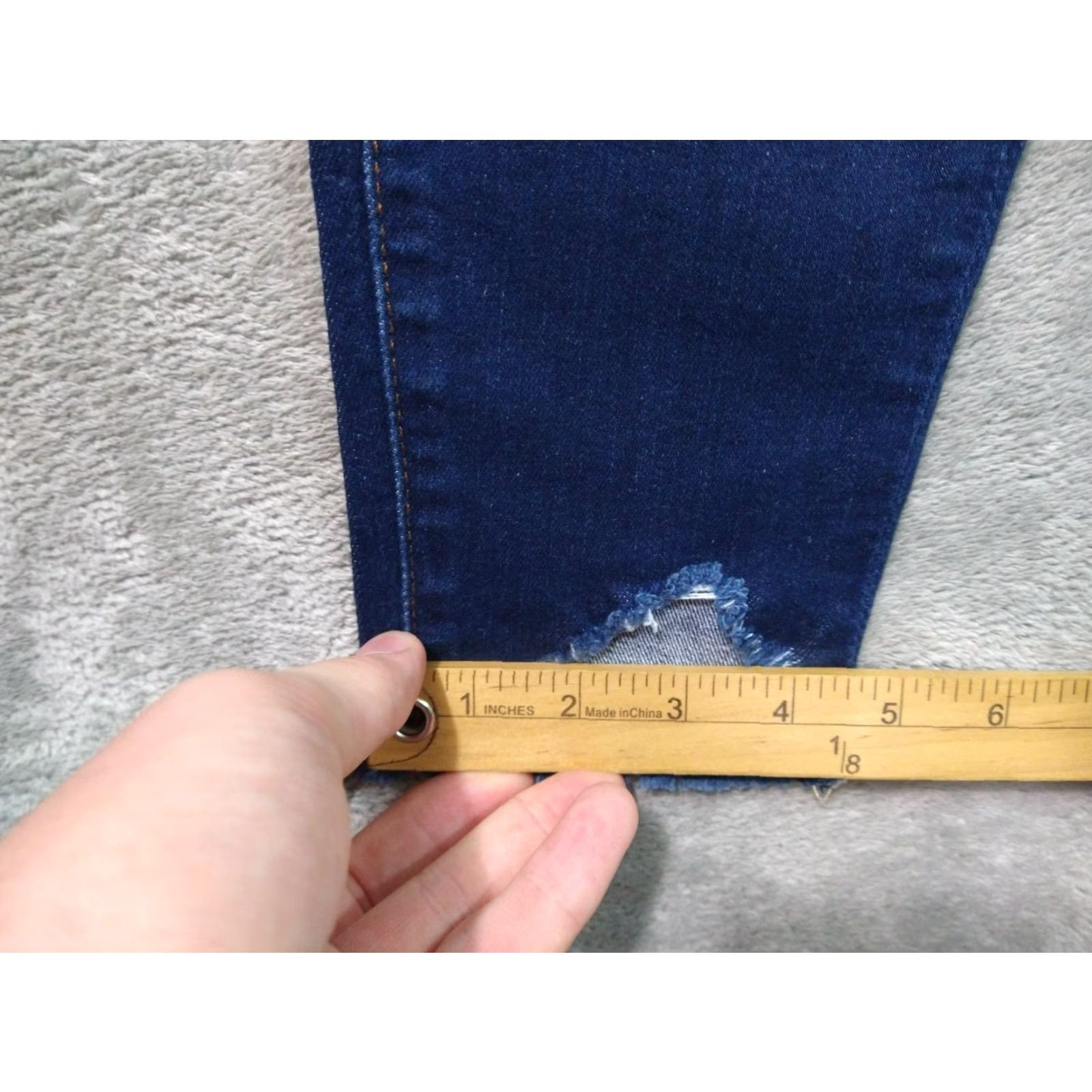 7 For All Mankind 7 For All Mankind Jeans Womens 24 Blue Denim Ankle Skinny Stretch Dark Wash Size 42" / US 20 - 6 Thumbnail