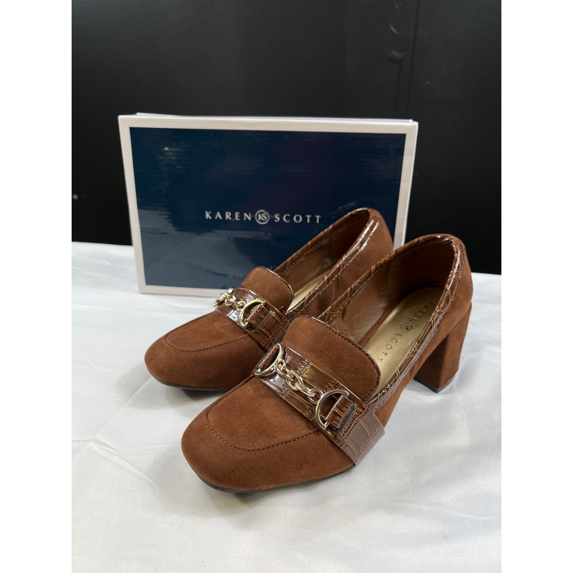 Designer Karen Scott Womens Brown loafer Heels Size 7M SKU 7303 Size US 7 / IT 37 - 1 Thumbnail