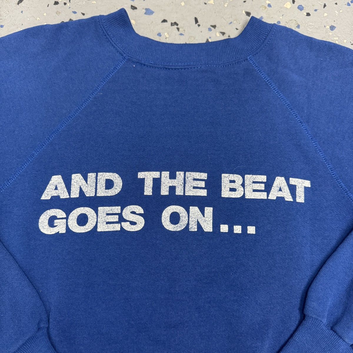 Jerzees Vintage 90s Jerzees Artificial Heart Graphic Sweatshirt M Size US M / EU 48-50 / 2 - 4 Thumbnail
