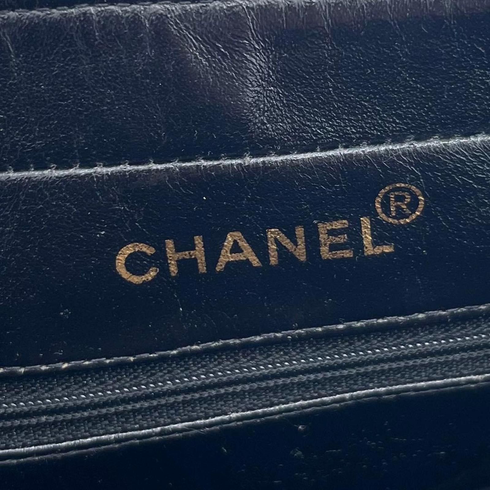 Chanel Chanel - Black Quilted Logo Print Handbag Size ONE SIZE - 7 Thumbnail