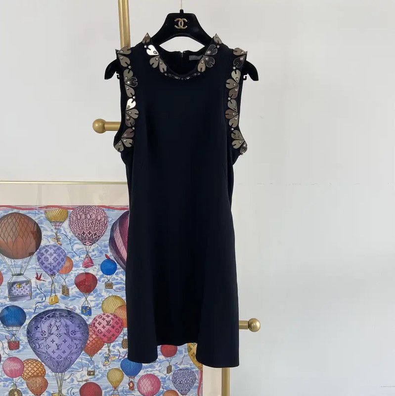 styling black mini dress MCQ Alexander McQueen (MCQ Alexander McQueen) - Long Dress - Black - 38