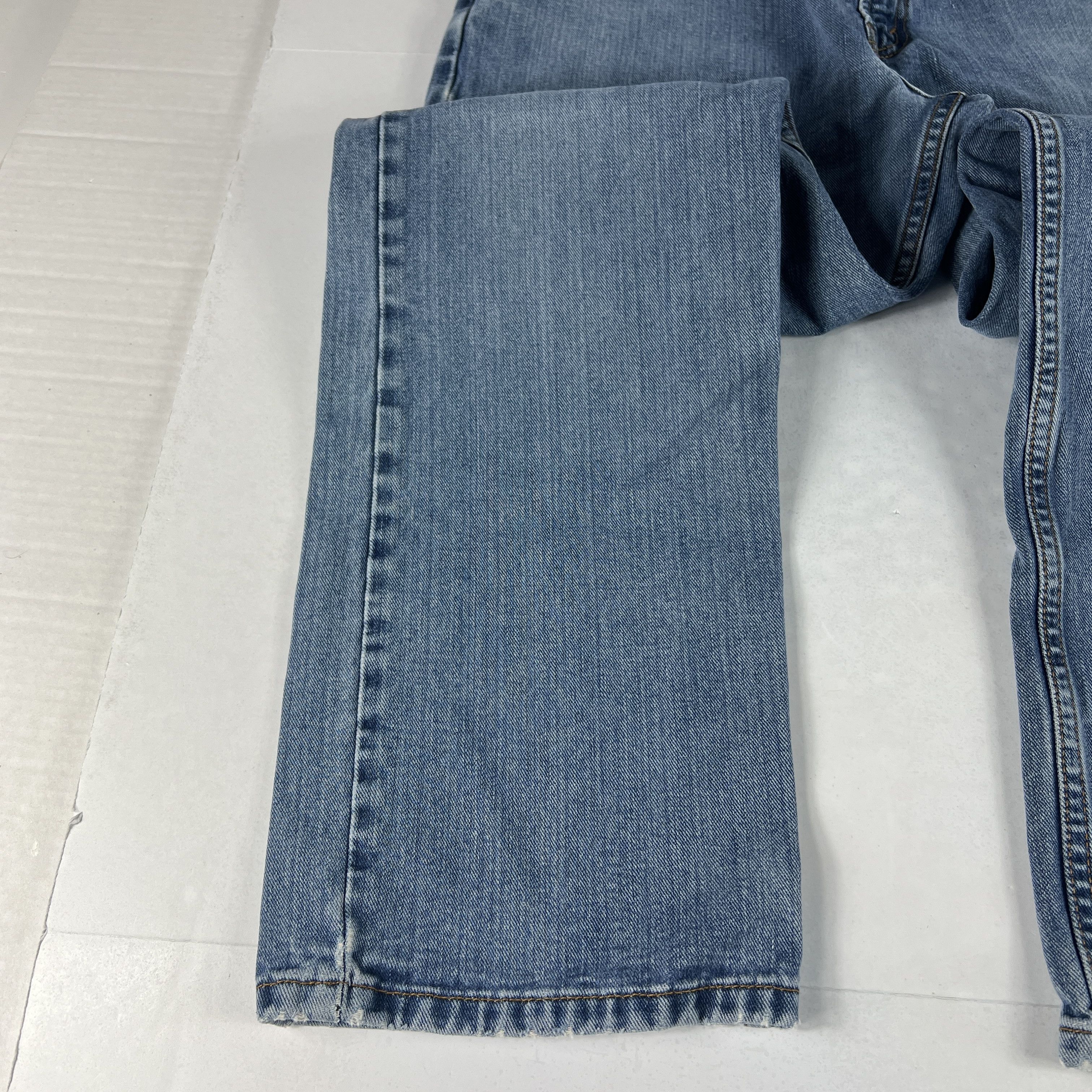 Levi's × Vintage Y2K Levi's Jeans 505 Straight Blue Faded Cotton Denim Size US 33 - 8 Thumbnail
