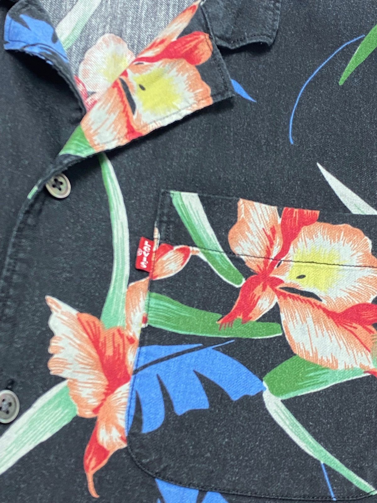 Levi's Vintage LEVI'S Flowers Pattern Black Button Up Shirt Size US M / EU 48-50 / 2 - 3 Thumbnail