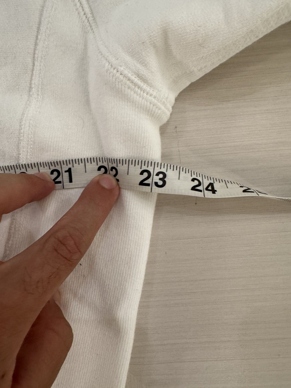 Supreme Supreme Washed Box Logo Crewneck Size S White SS25 USED Size US S / EU 44-46 / 1 - 10 Thumbnail