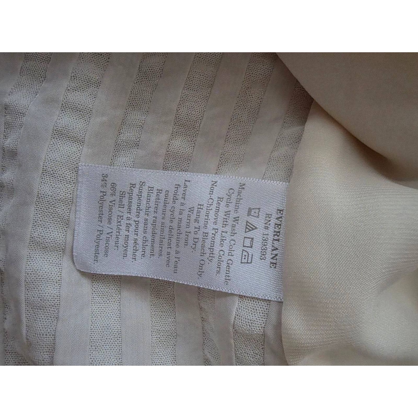 Everlane Everlane White Shirt V-neck pullover Size 4 A001674 Size S / US 4 / IT 40 - 2 Thumbnail