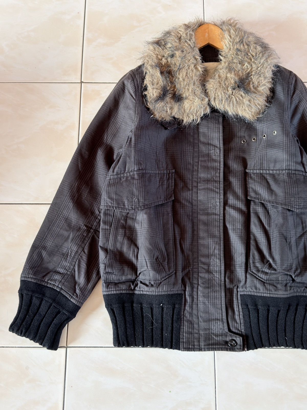 If Six Was Nine Vintage RNA Inc Fur Collar Workwear Jacket Size US S / EU 44-46 / 1 - 3 Thumbnail