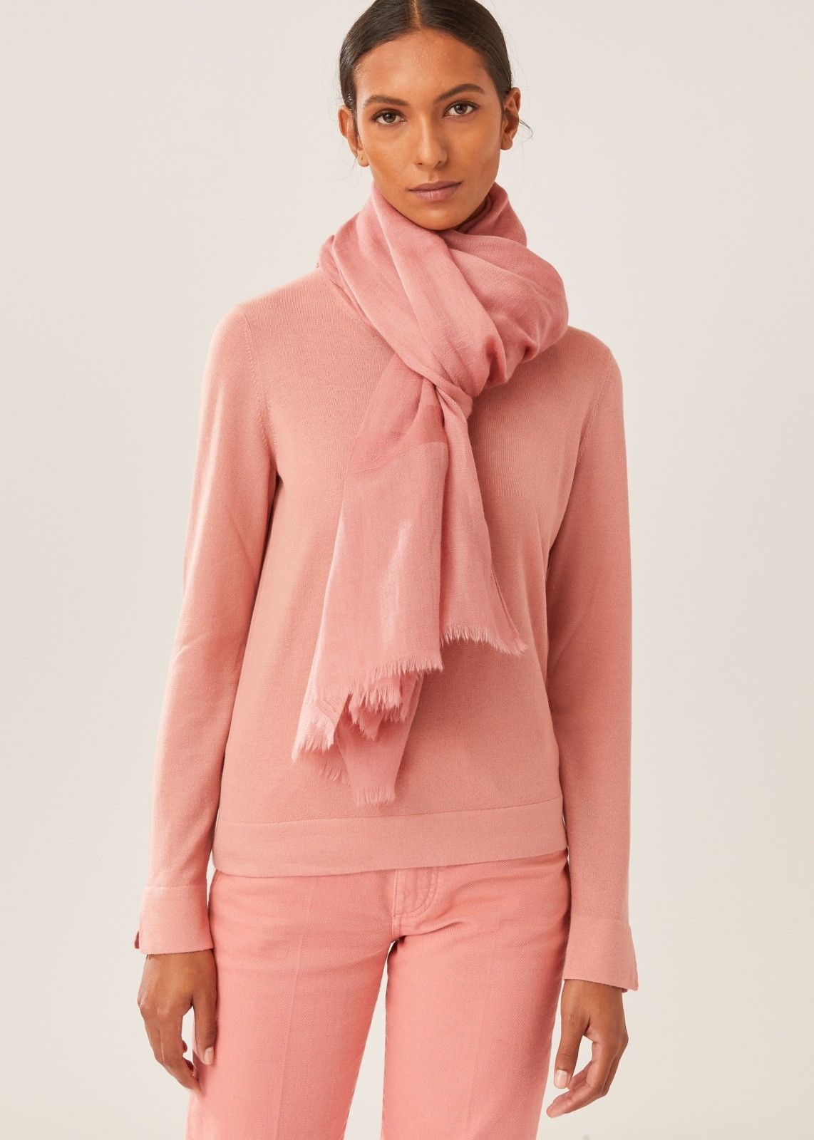 Loro Piana o1srvl11e0824 Size: OS / Jumeirah Cashmere Stole in Pink Size ONE SIZE - 1 Thumbnail