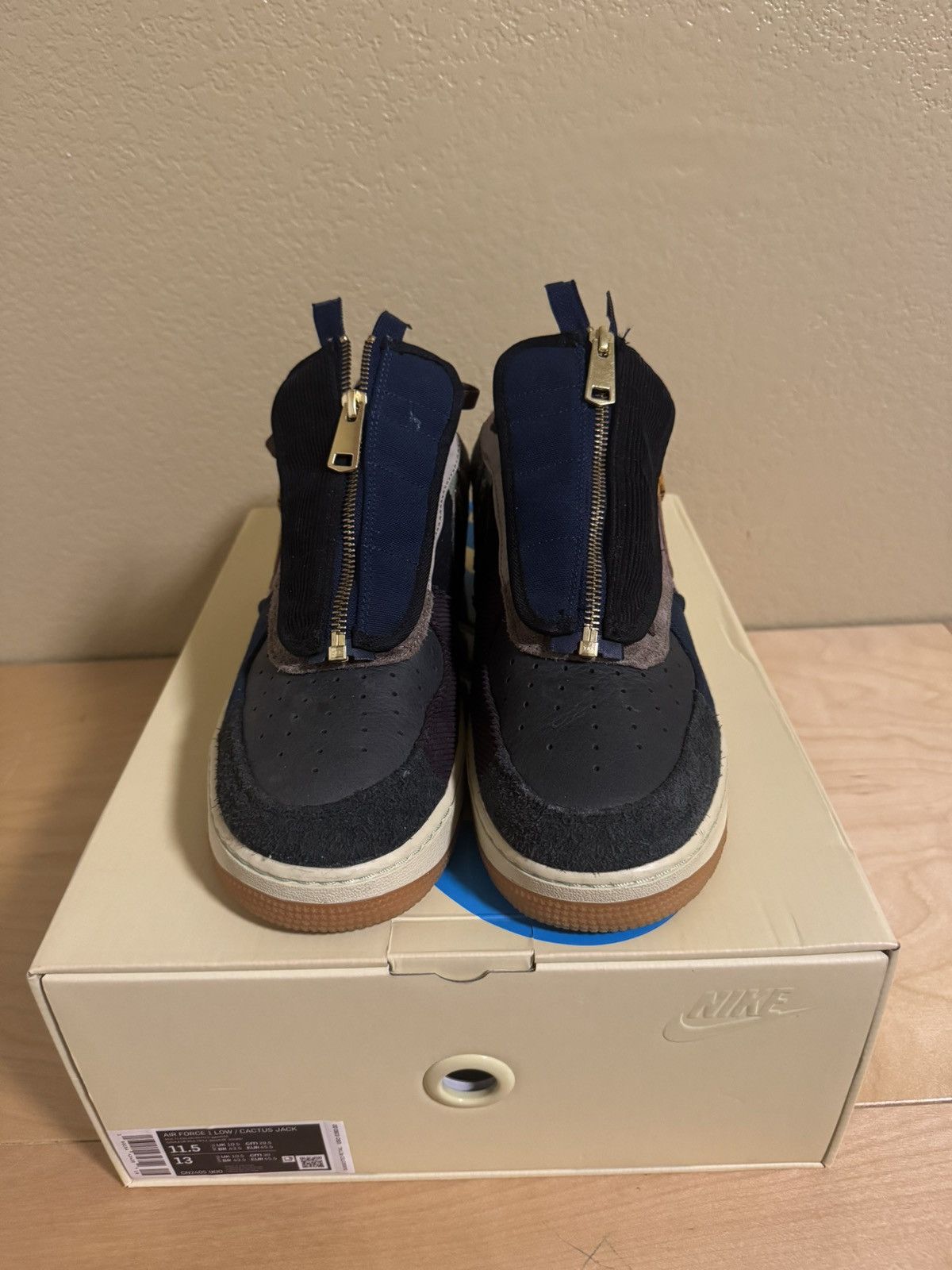 Nike × Travis Scott Travis Scott Cactus Jack Air Force 1 Low Size US 11.5 / EU 44-45 - 2 Thumbnail